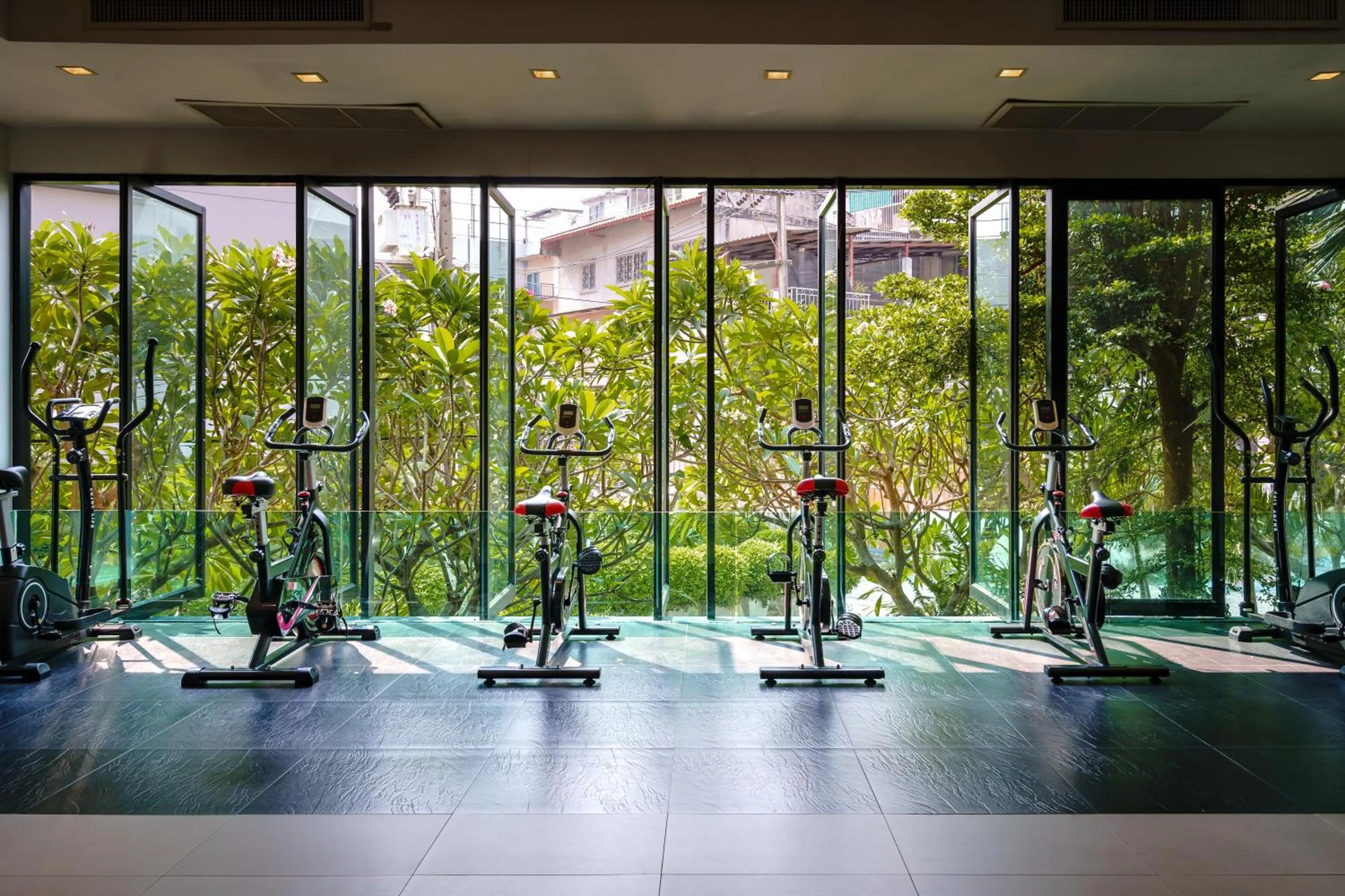 Fitness centre/facilities in Hotel J Pattaya