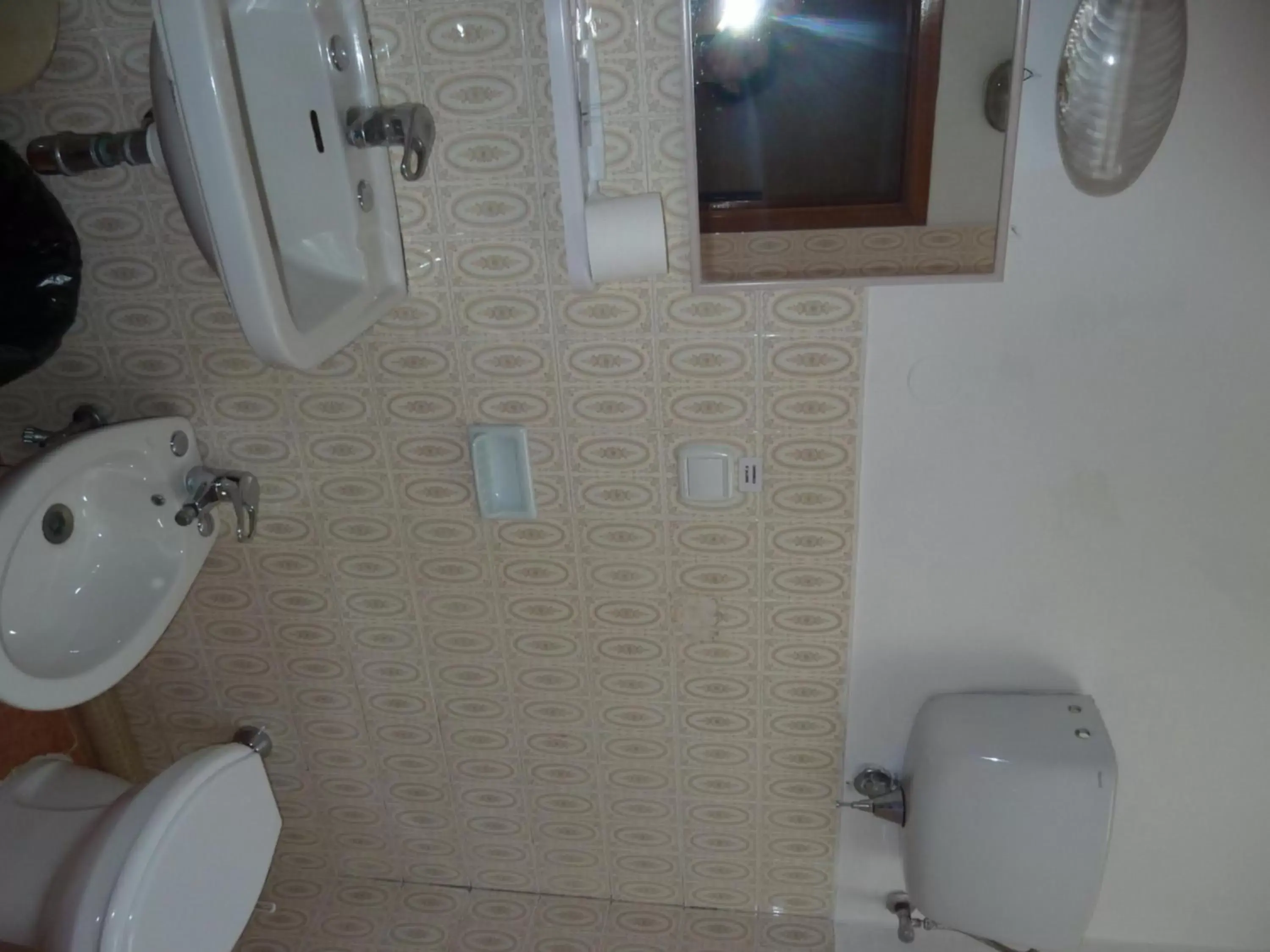 Bathroom in Hotel Bolognese