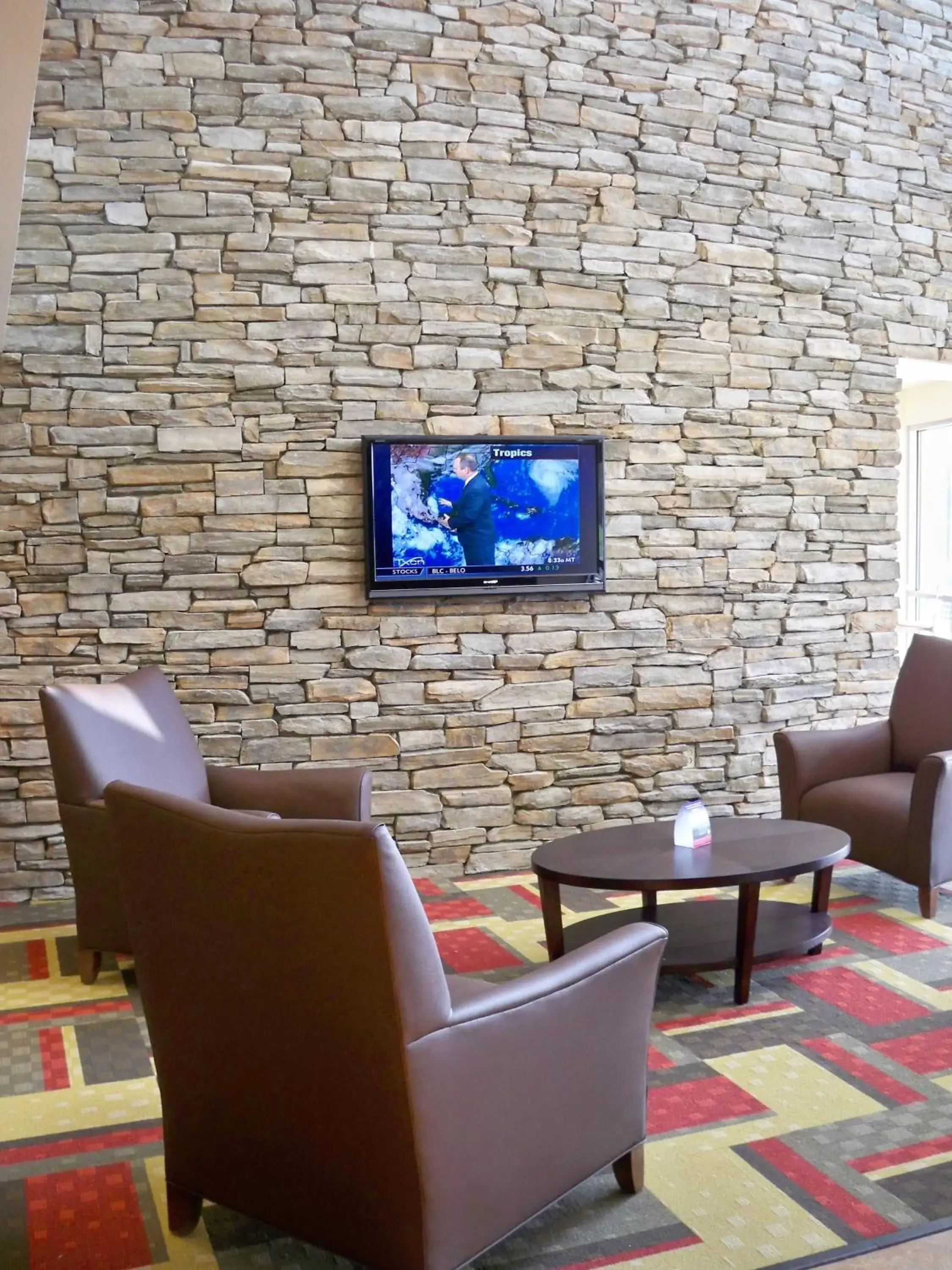 Lobby or reception, Lounge/Bar in Red Roof Inn & Suites Beaumont