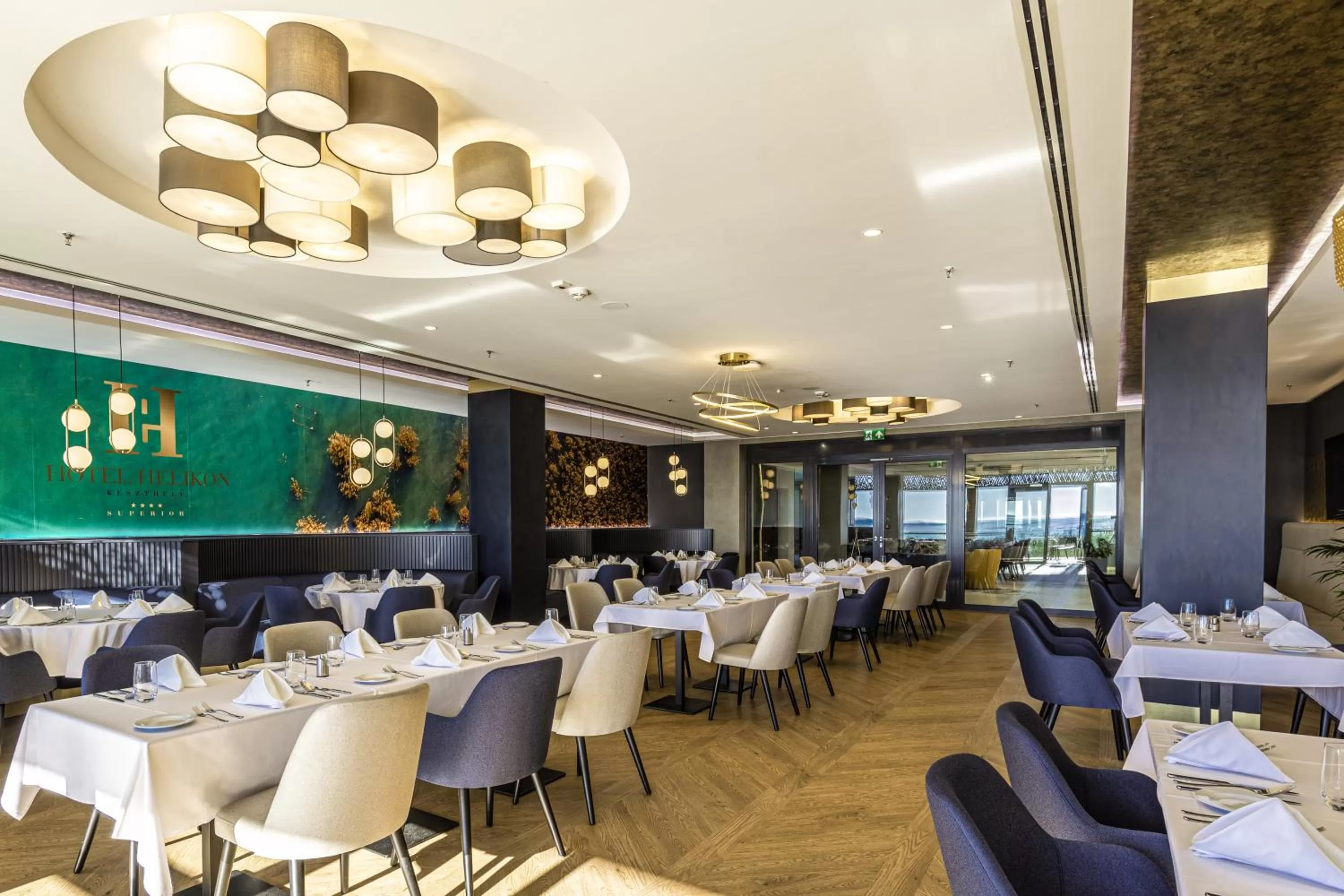 Restaurant/places to eat in Hotel Helikon, Keszthely