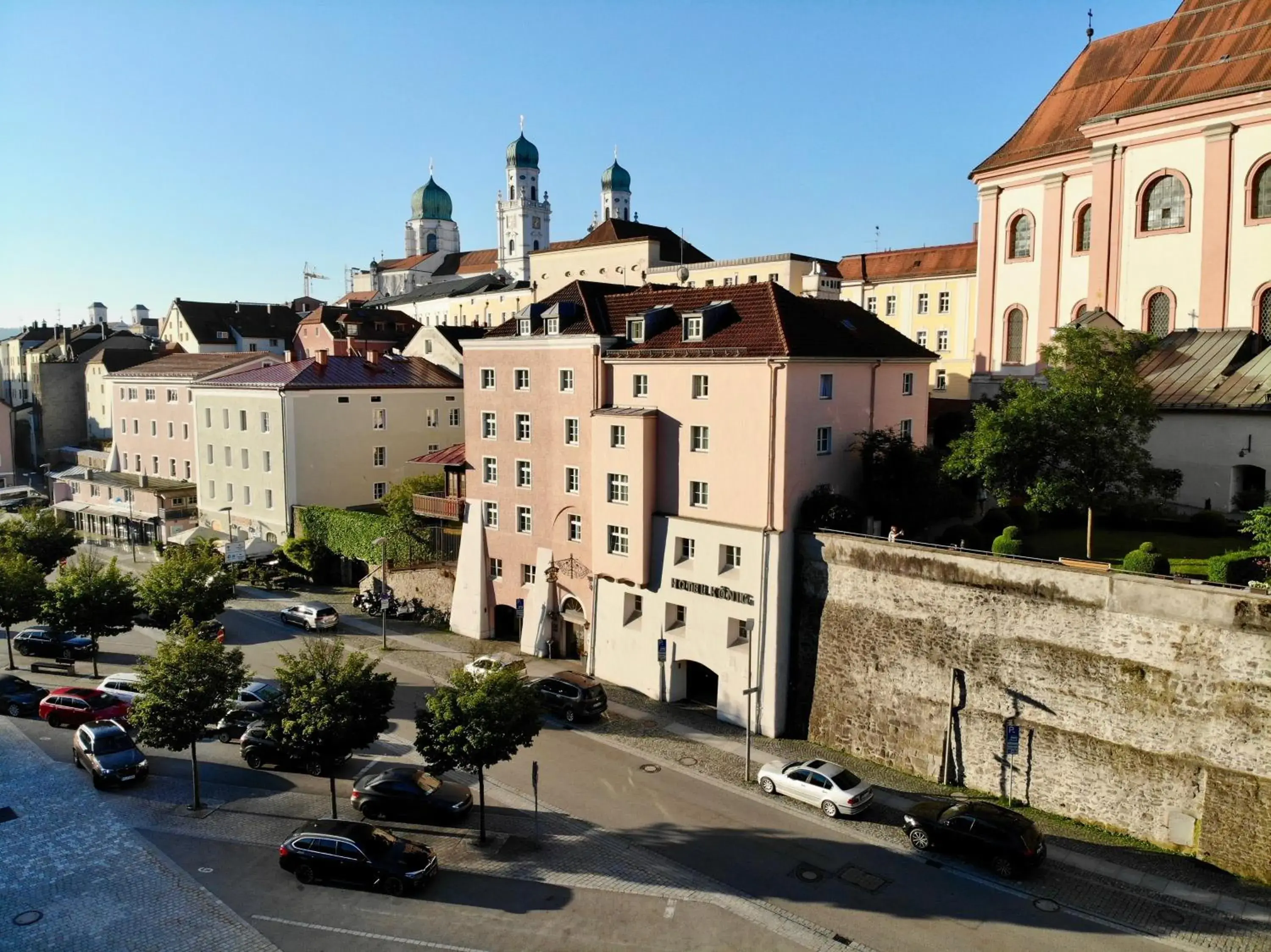 Nearby landmark in Hotel König