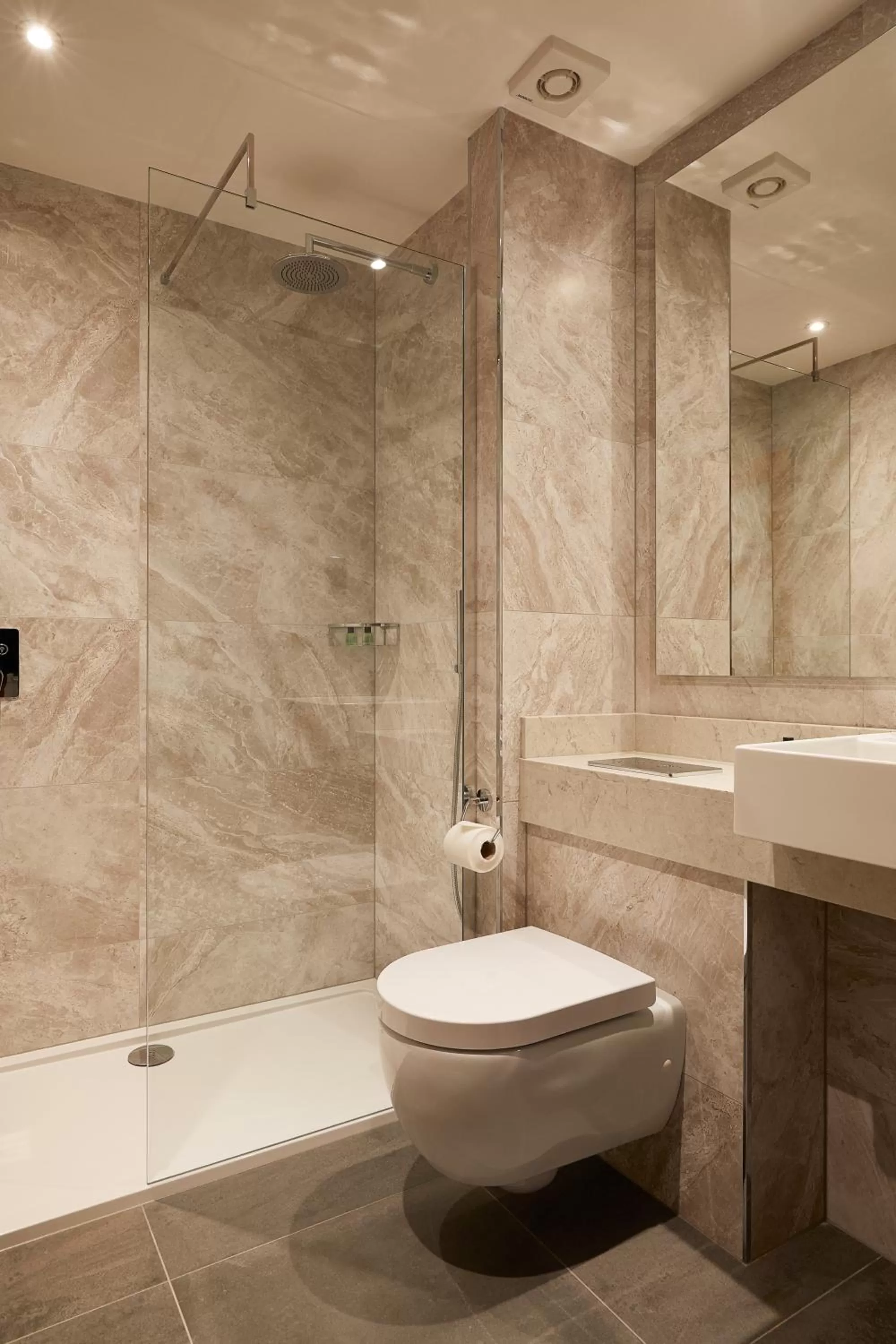 Bathroom in Radstone Hotel