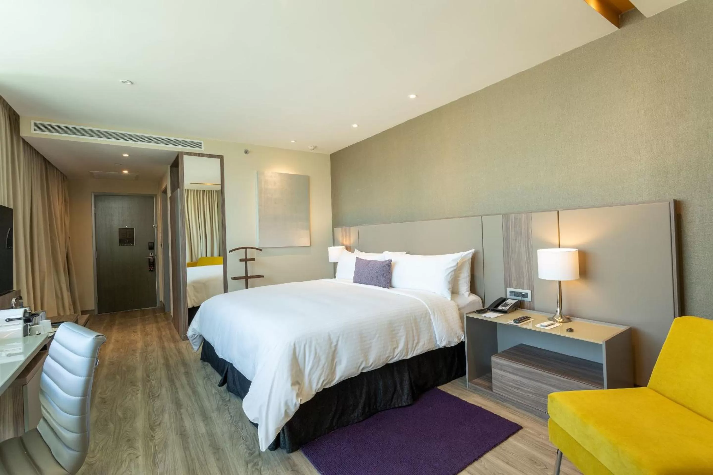 Bedroom, Bed in Camino Real Fashion Drive Monterrey