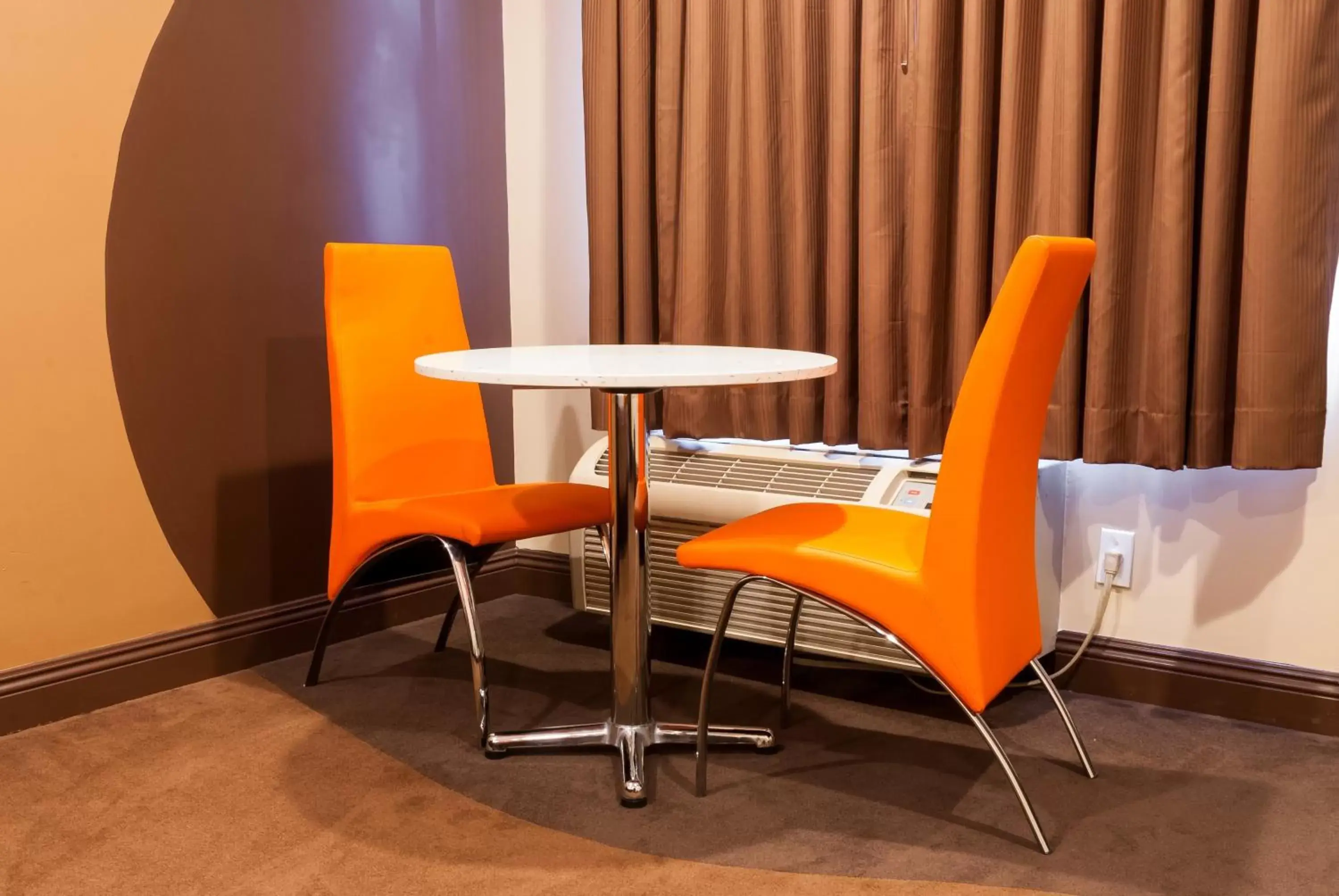 Seating area in Redondo Pier Inn