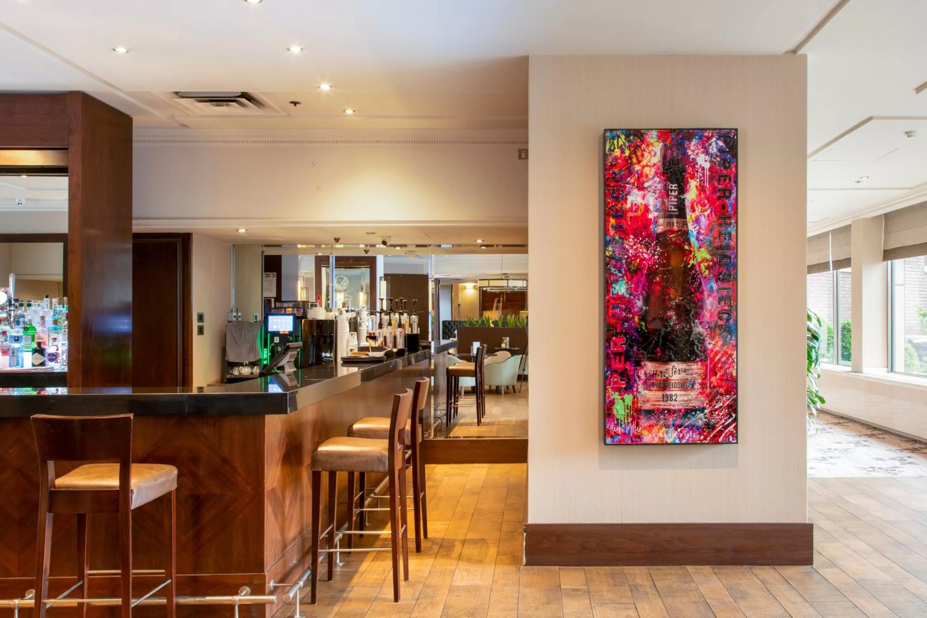 Lounge or bar in Danubius Hotel Regents Park