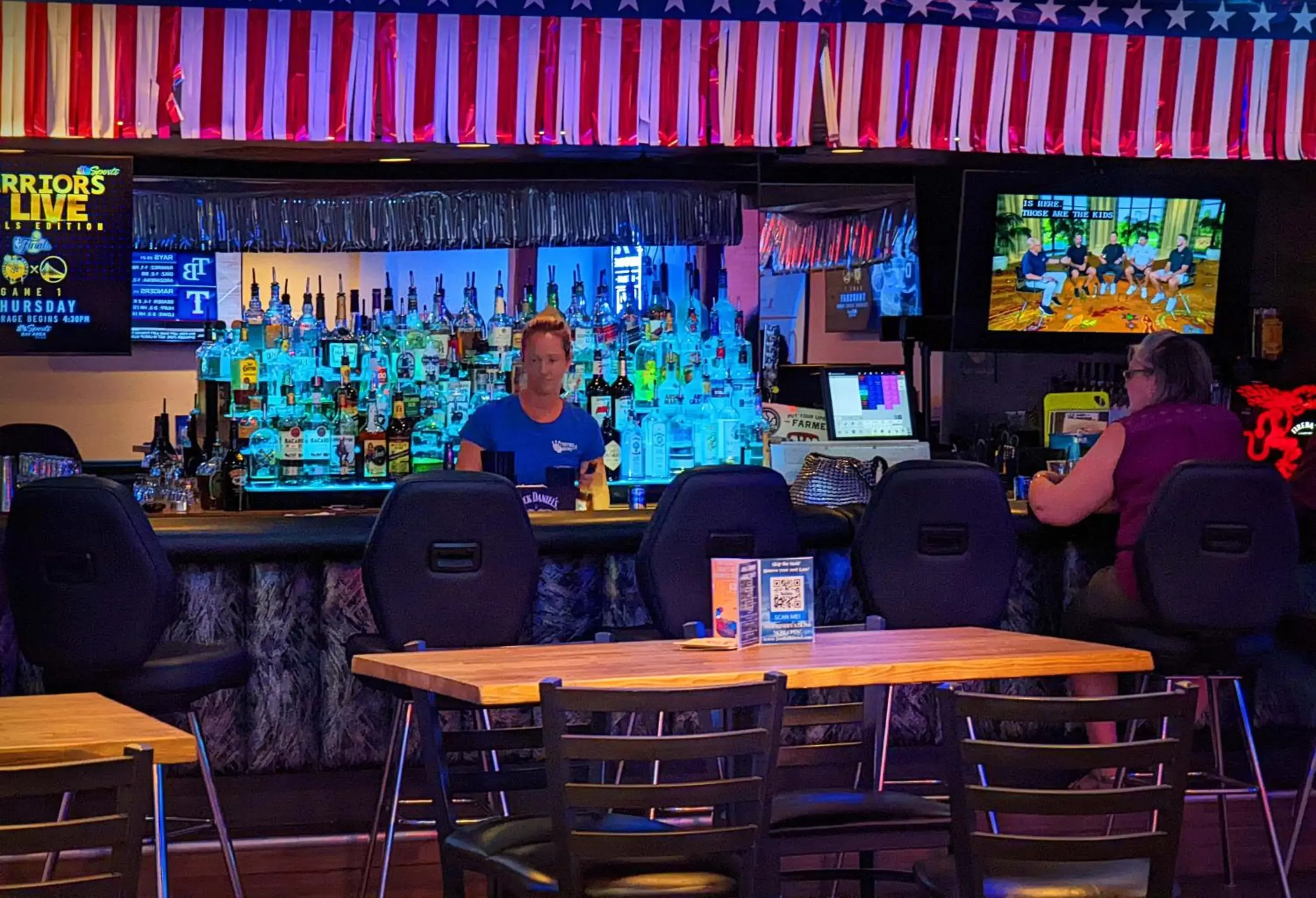 Lounge or bar in Foothills Motel Lounge or bar in Foothills Motel
