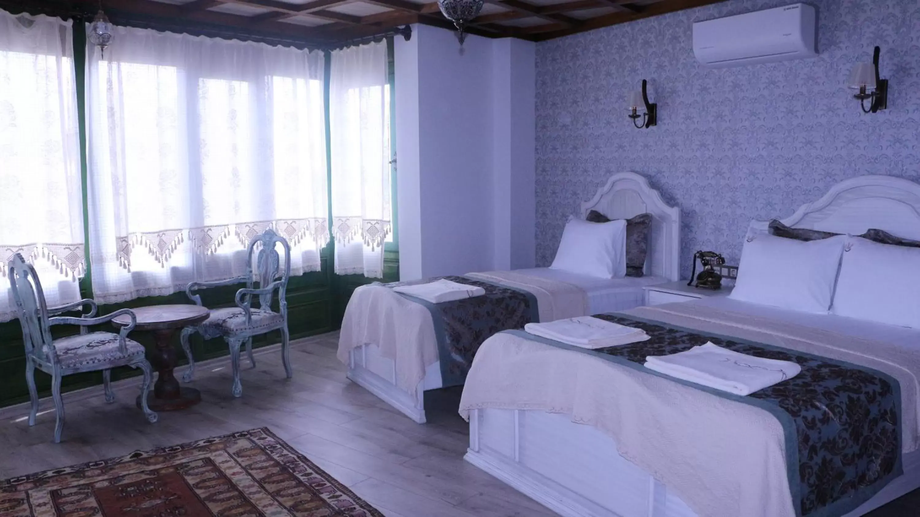 Bed in Celsus Boutique Hotel