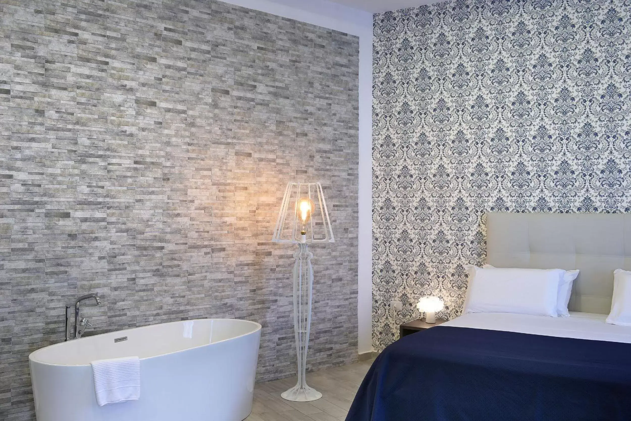 Bed, Bathroom in Barbarella HOTEL SPA