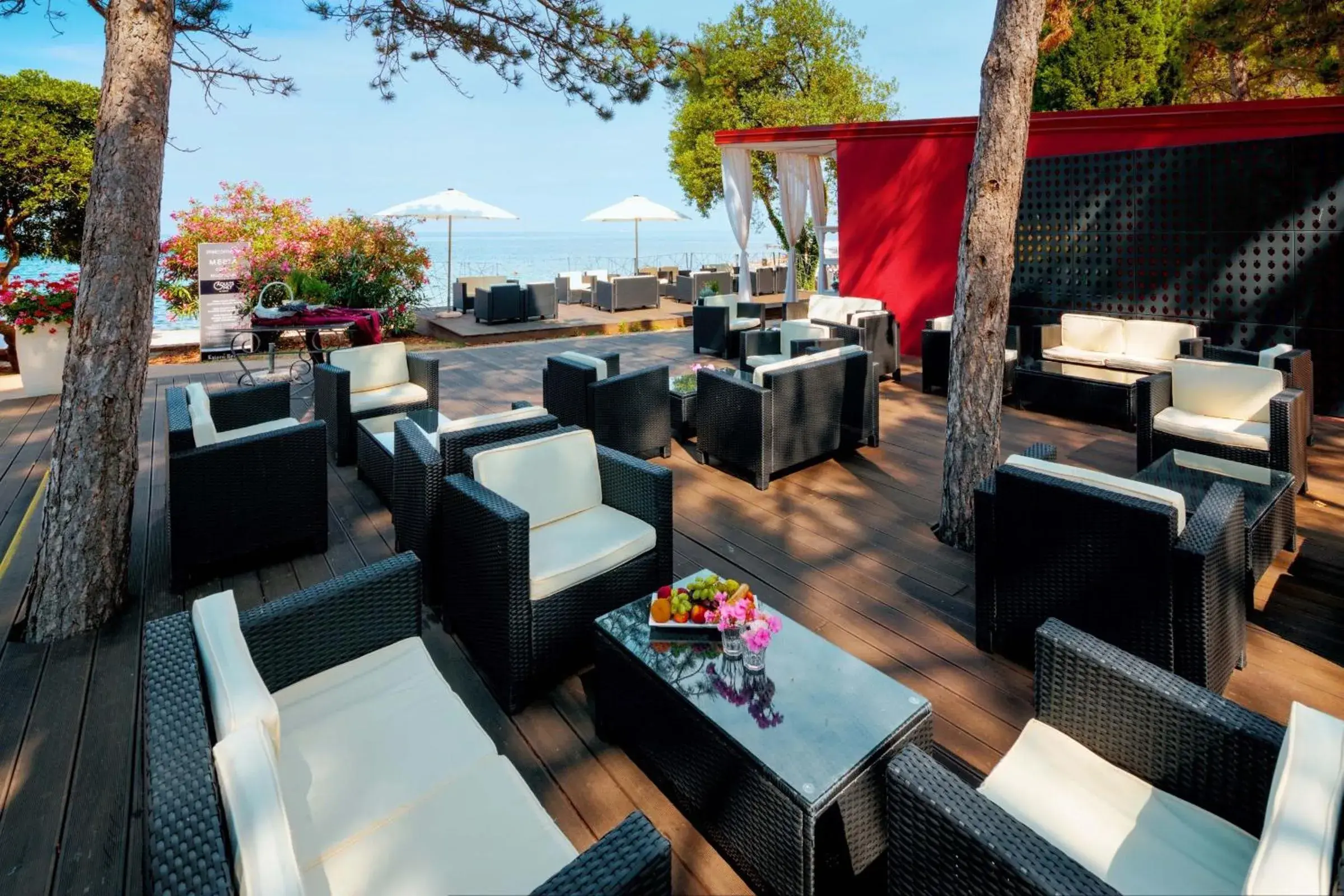 Lounge or bar, Restaurant/Places to Eat in Hotel Melia Coral for Plava Laguna