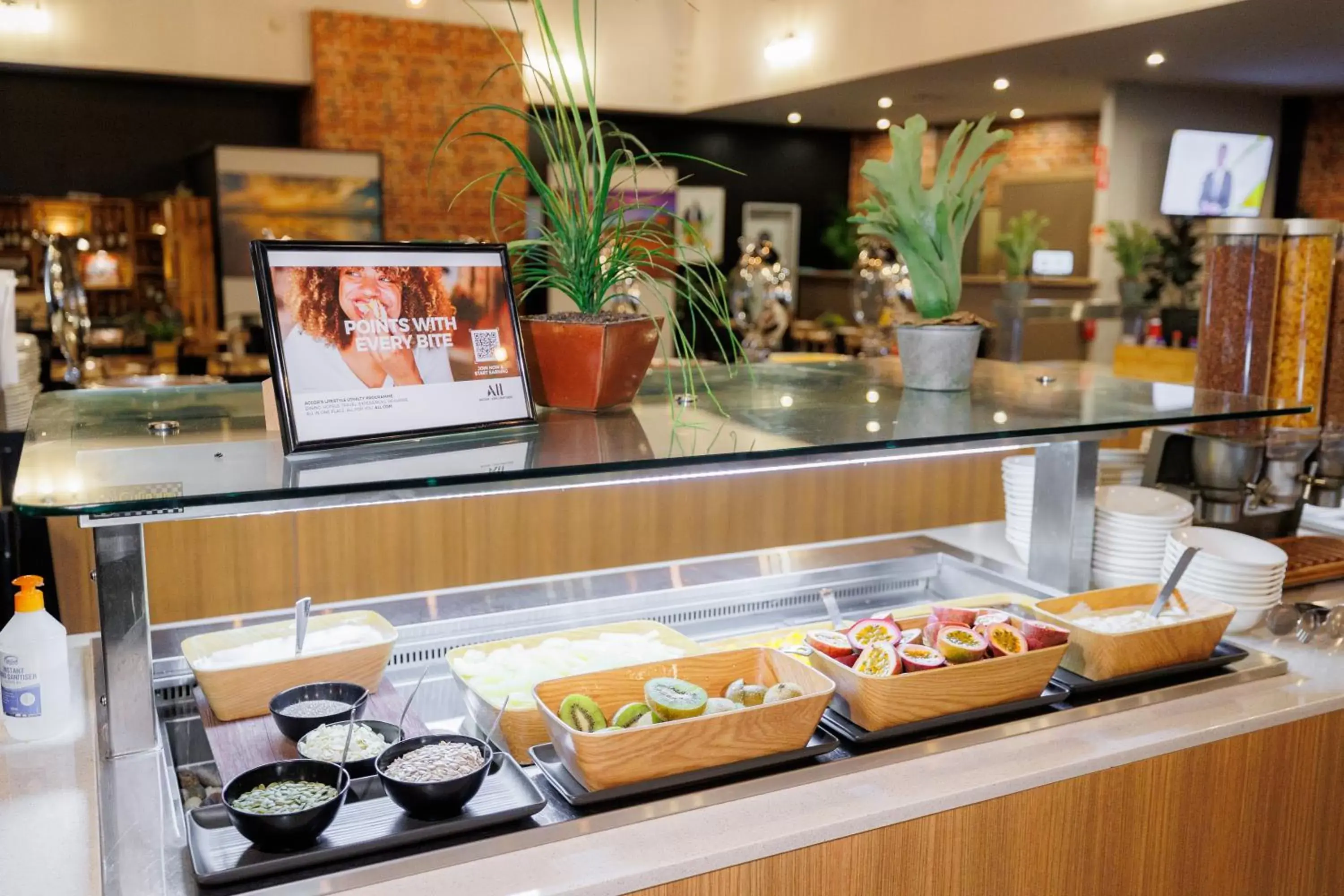 Buffet breakfast, Food in Mercure Kakadu Crocodile