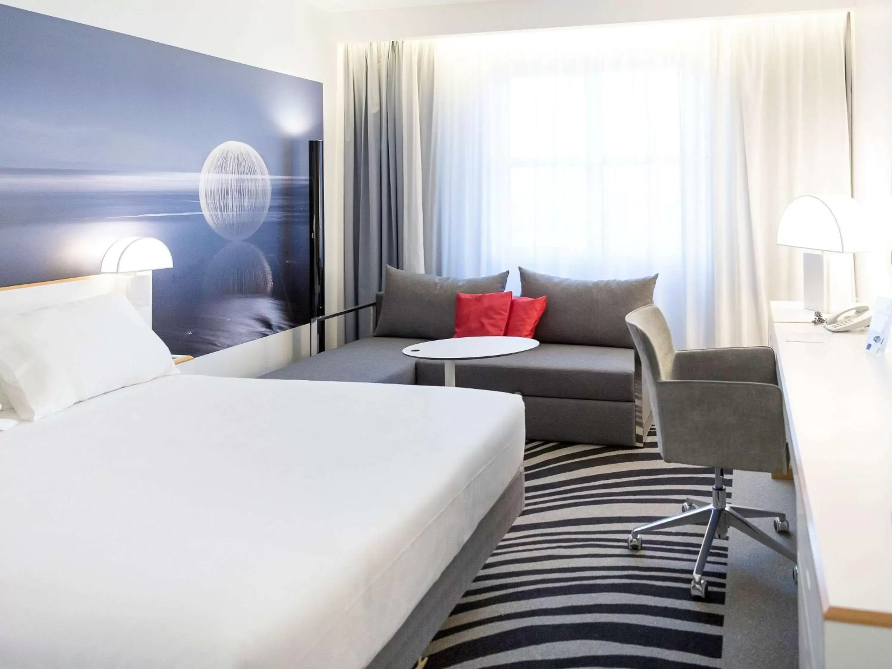 Superior Double Room with Sofa Bed in Novotel Firenze Nord Aeroporto