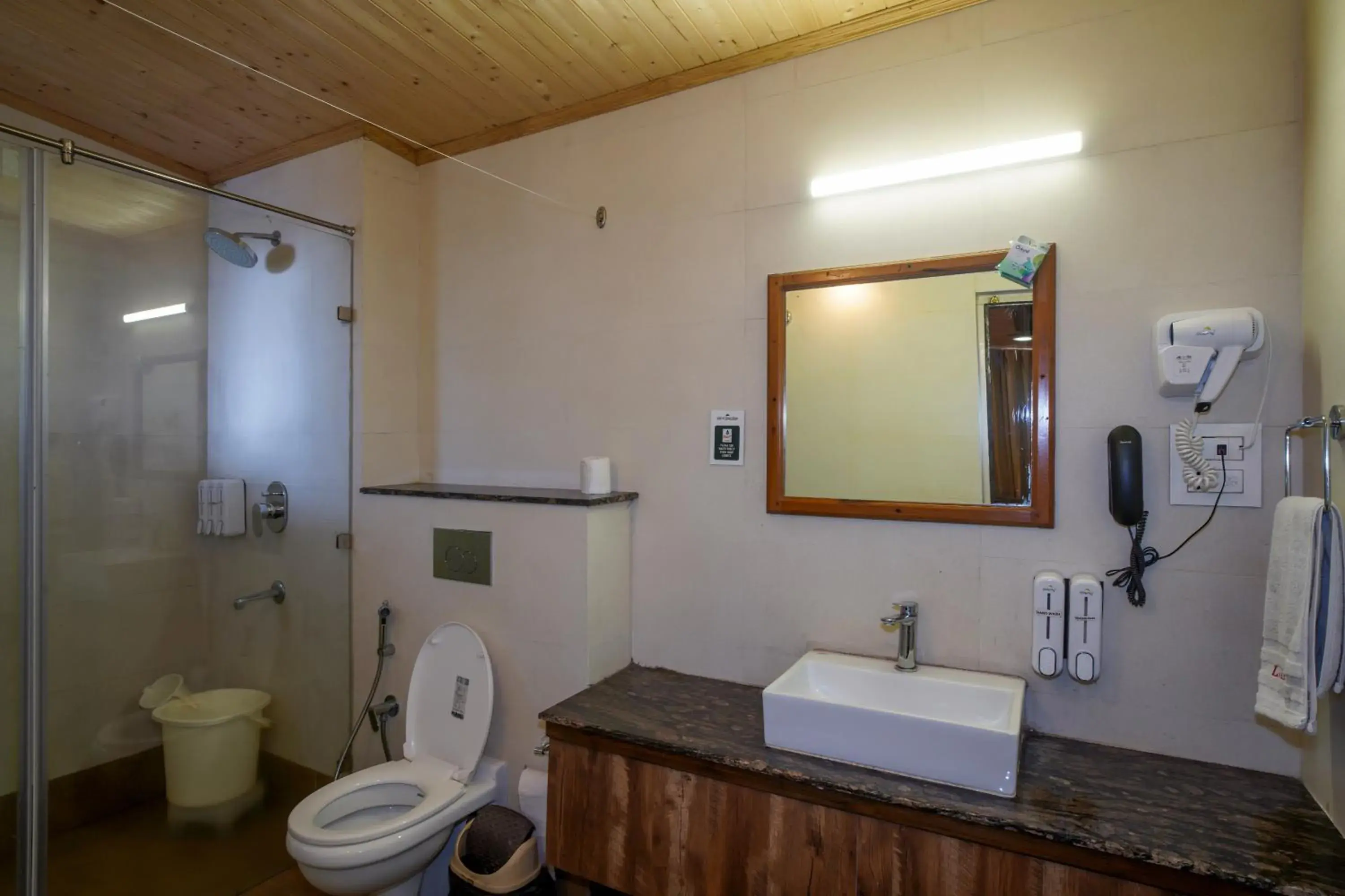 Bathroom in Lall Ji Tourist Resort