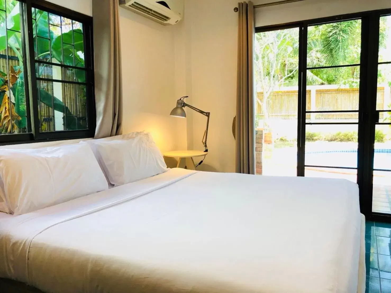 Bed in Dolphin Bay Beach Resort