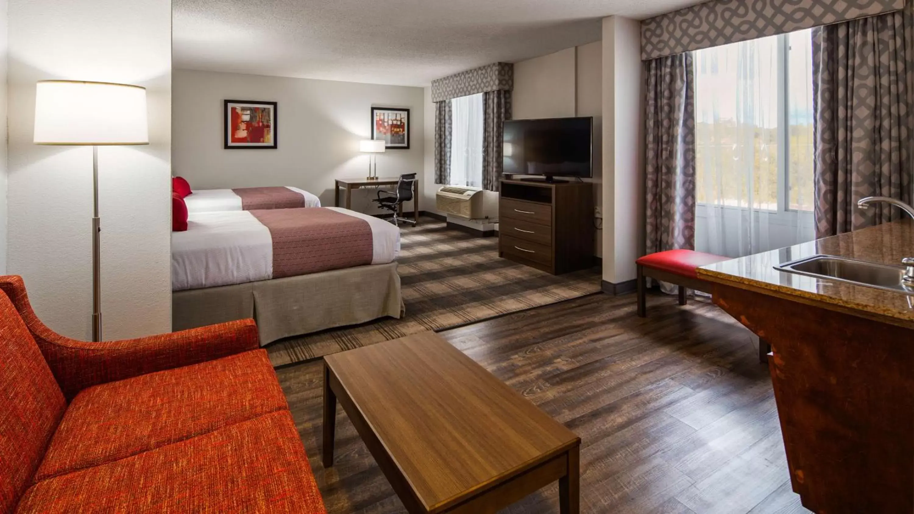 Queen Suite with Two Queen Beds and Bath Tub - Disability Access in Best Western Plus Philadelphia-Choctaw Hotel and Suites Queen Suite with Two Queen Beds and Bath Tub - Disability Access in Best Western Plus Philadelphia-Choctaw Hotel and Suites