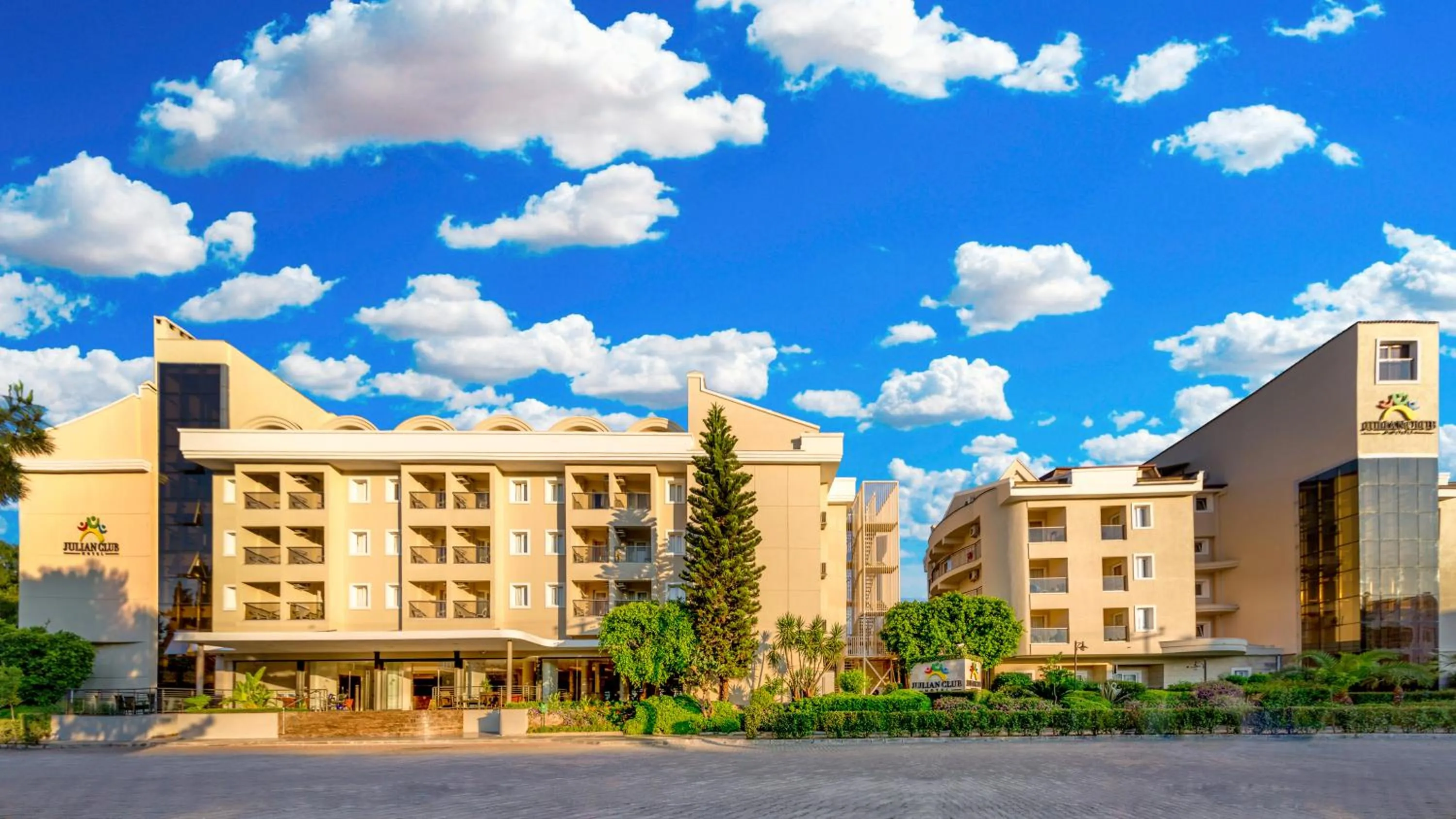 Property building in Julian Club Hotel