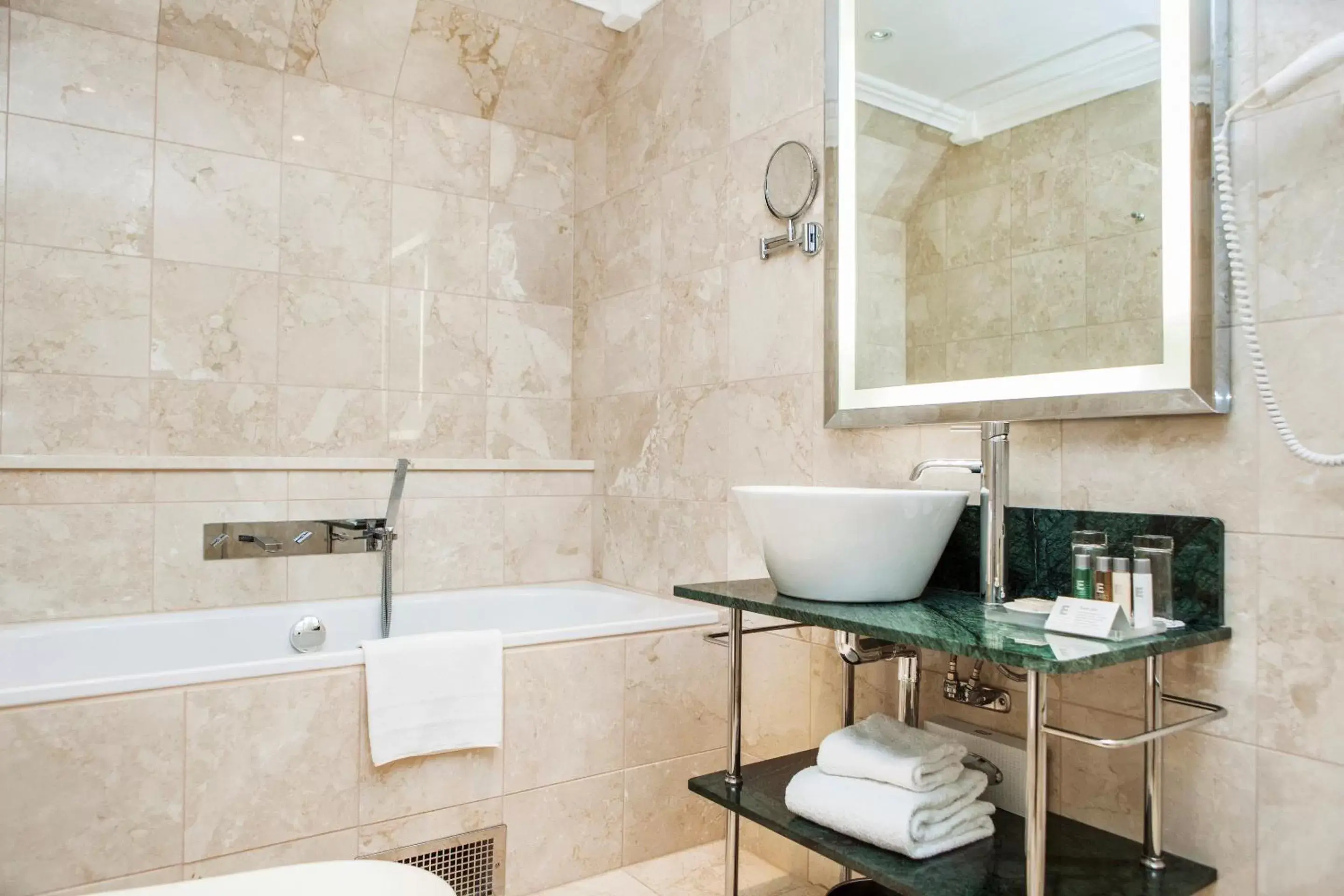 Bathroom in Elite Plaza Hotel Malmö Bathroom in Elite Plaza Hotel Malmö