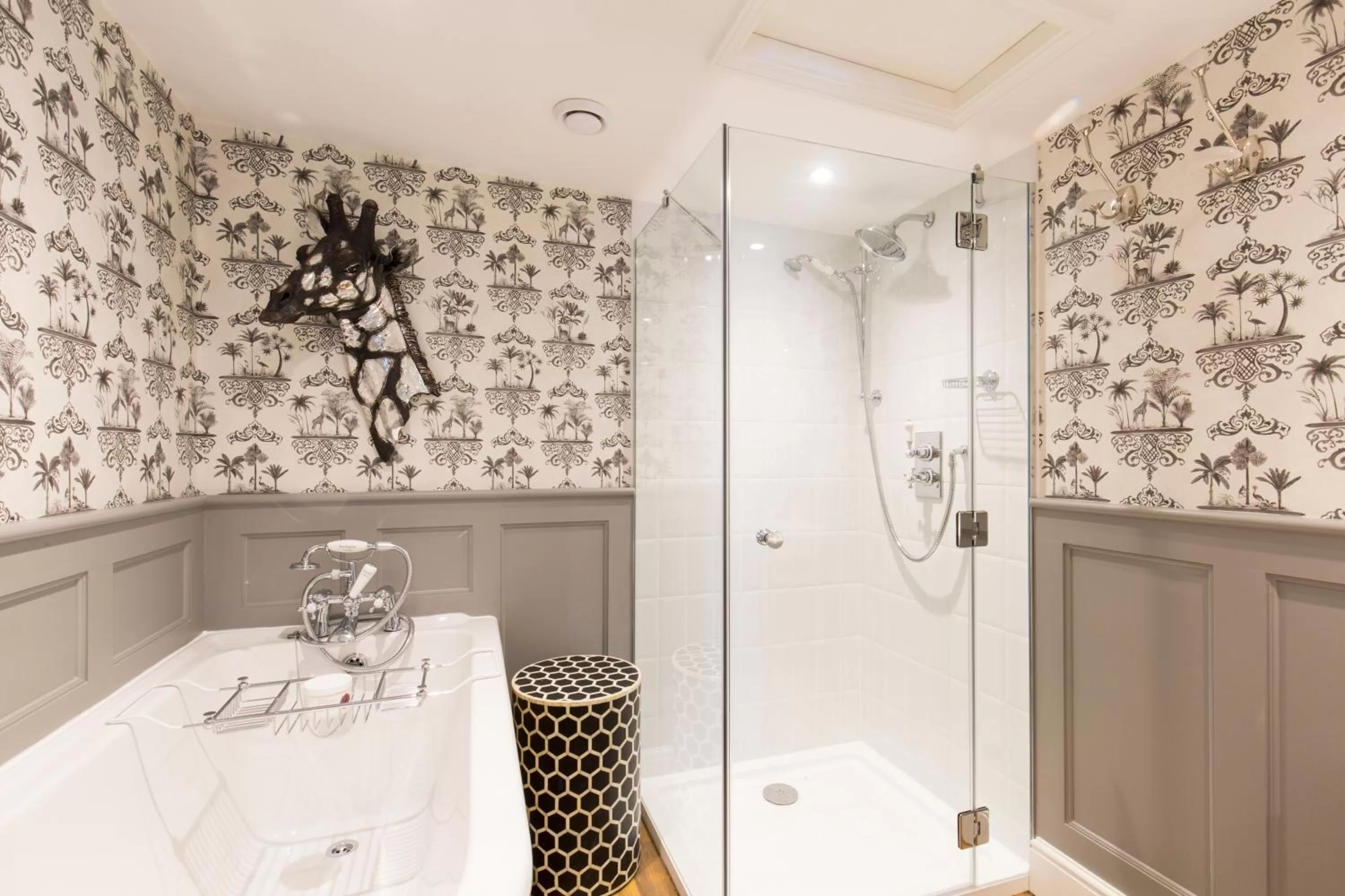 Shower in Mount Edgcumbe