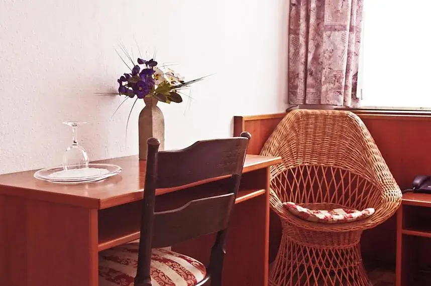 Decorative detail, Dining Area in Hotel Restaurant Knechtstedener Hof