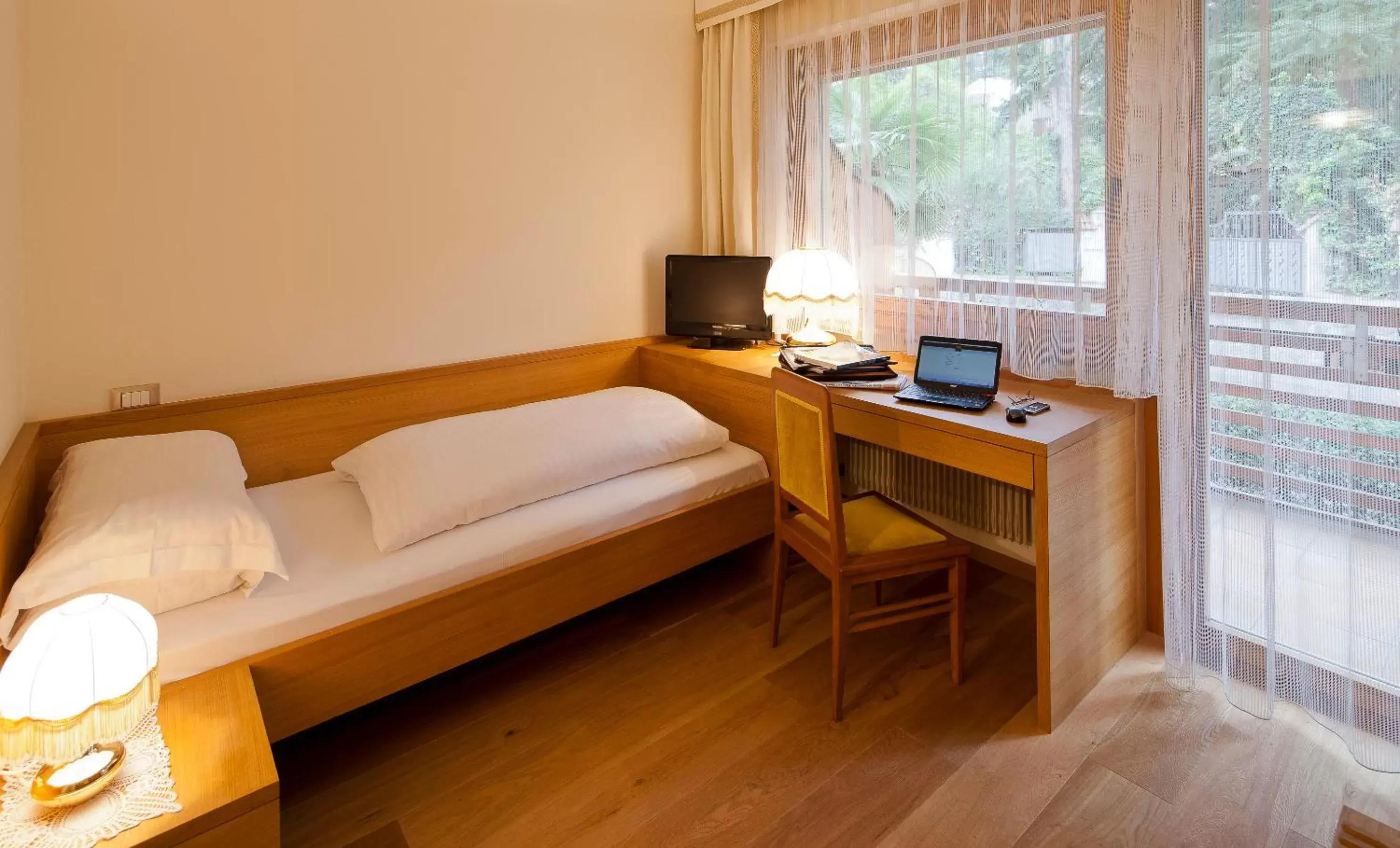 Single Room in Hotel Aster Single Room in Hotel Aster