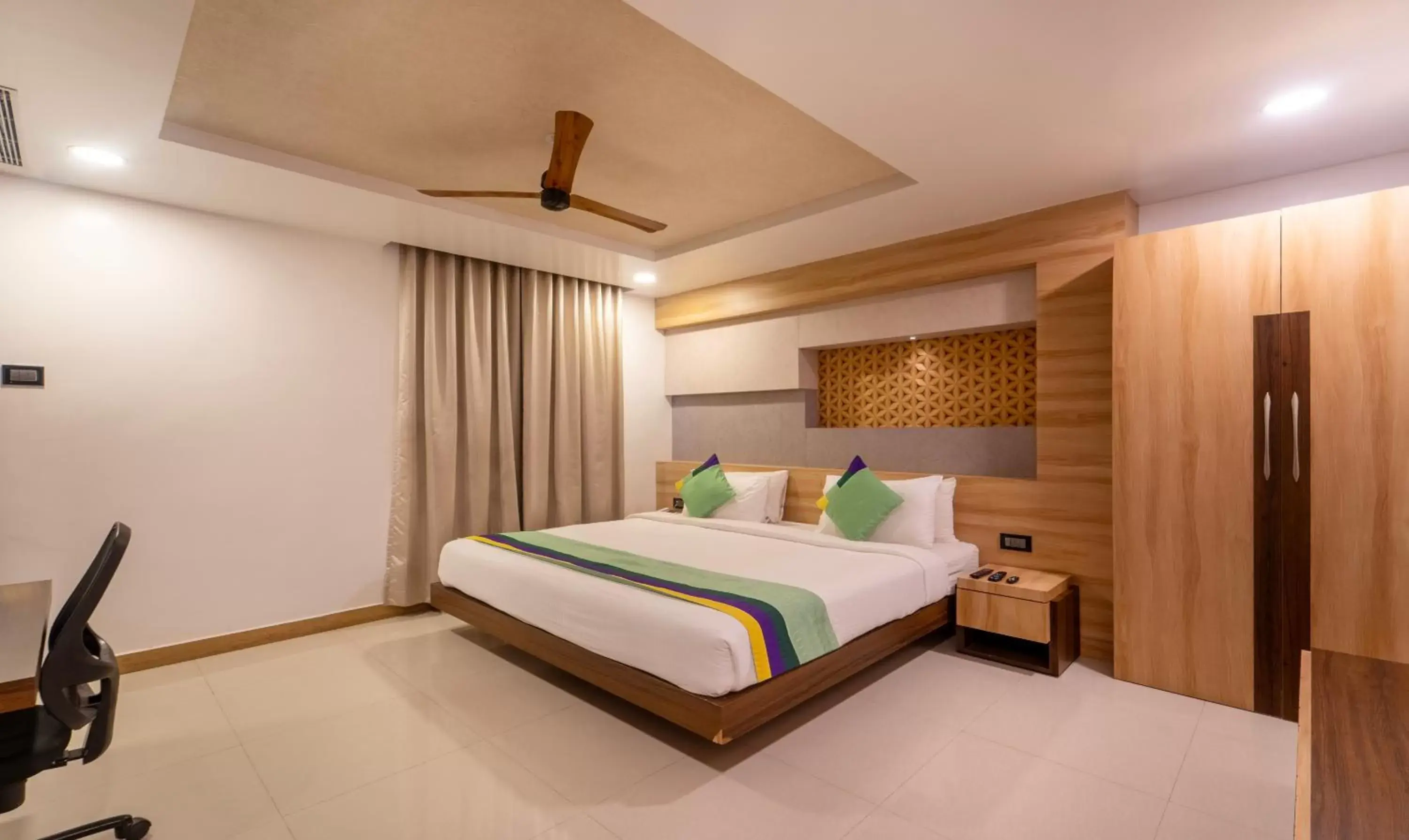 Bedroom, Bed in FabHotel Golden Swan Chennai Airport Free Pickup & Drop