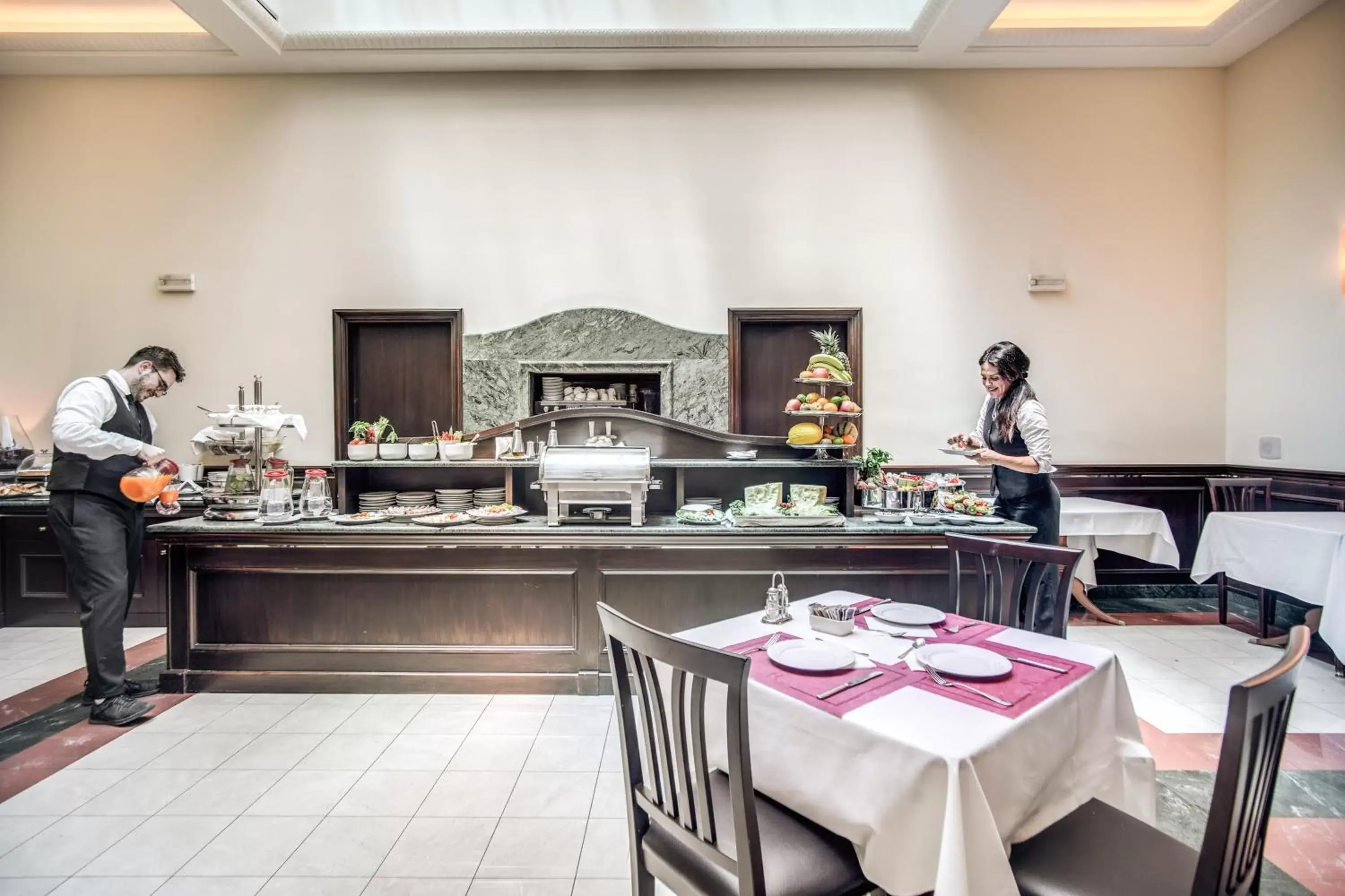 Buffet breakfast, Restaurant/Places to Eat in Hotel Diocleziano