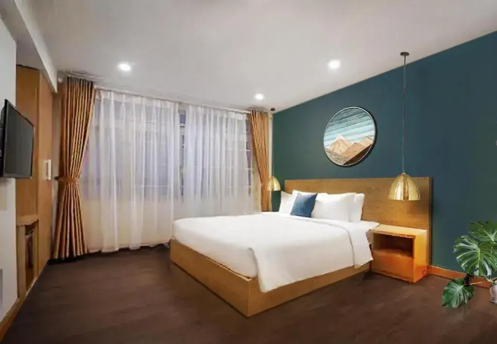 Bed in Valley Hotel &Travel