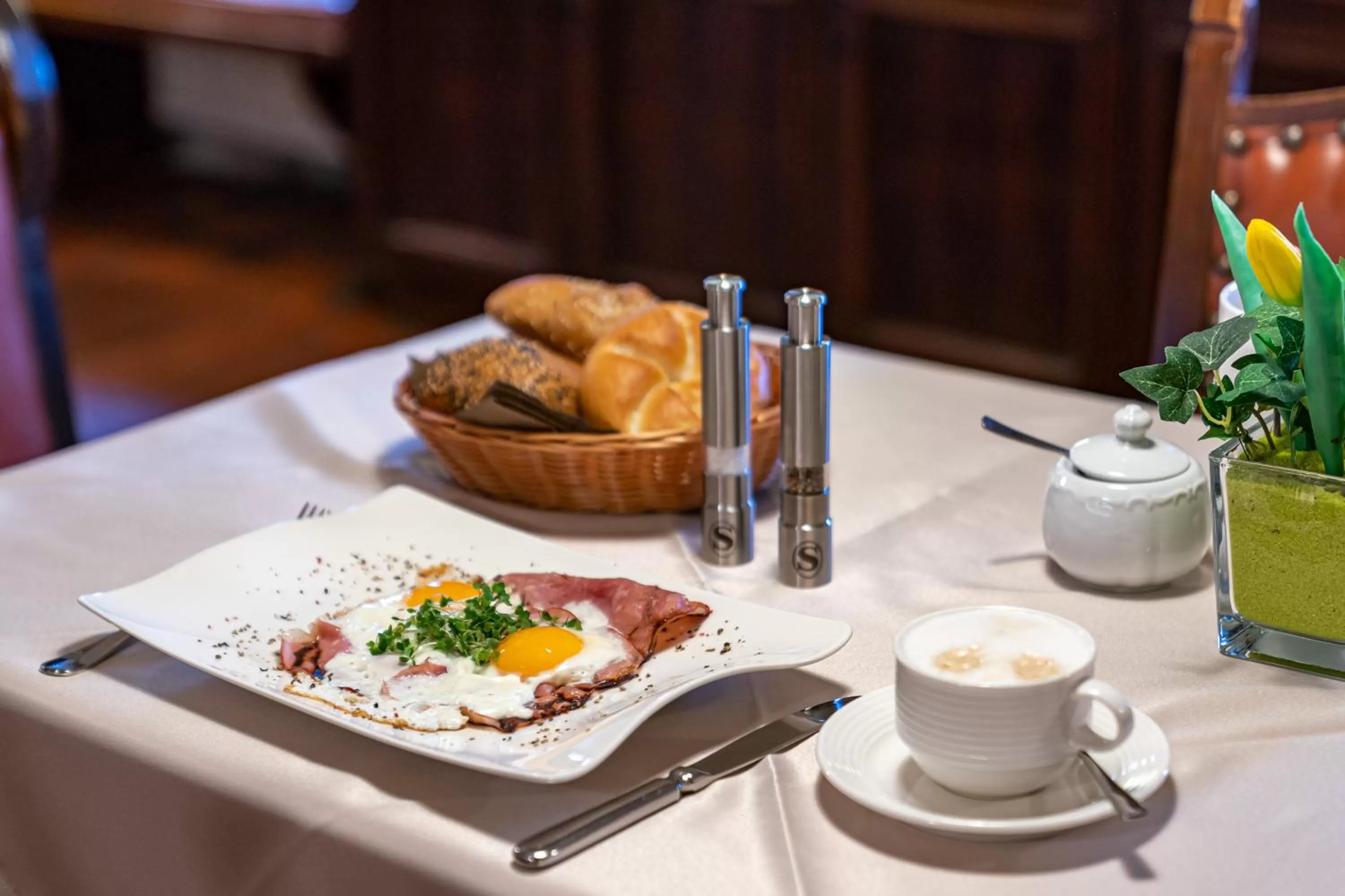 Buffet breakfast in Schüdlbauer´s Hotel-Restaurant-Bar