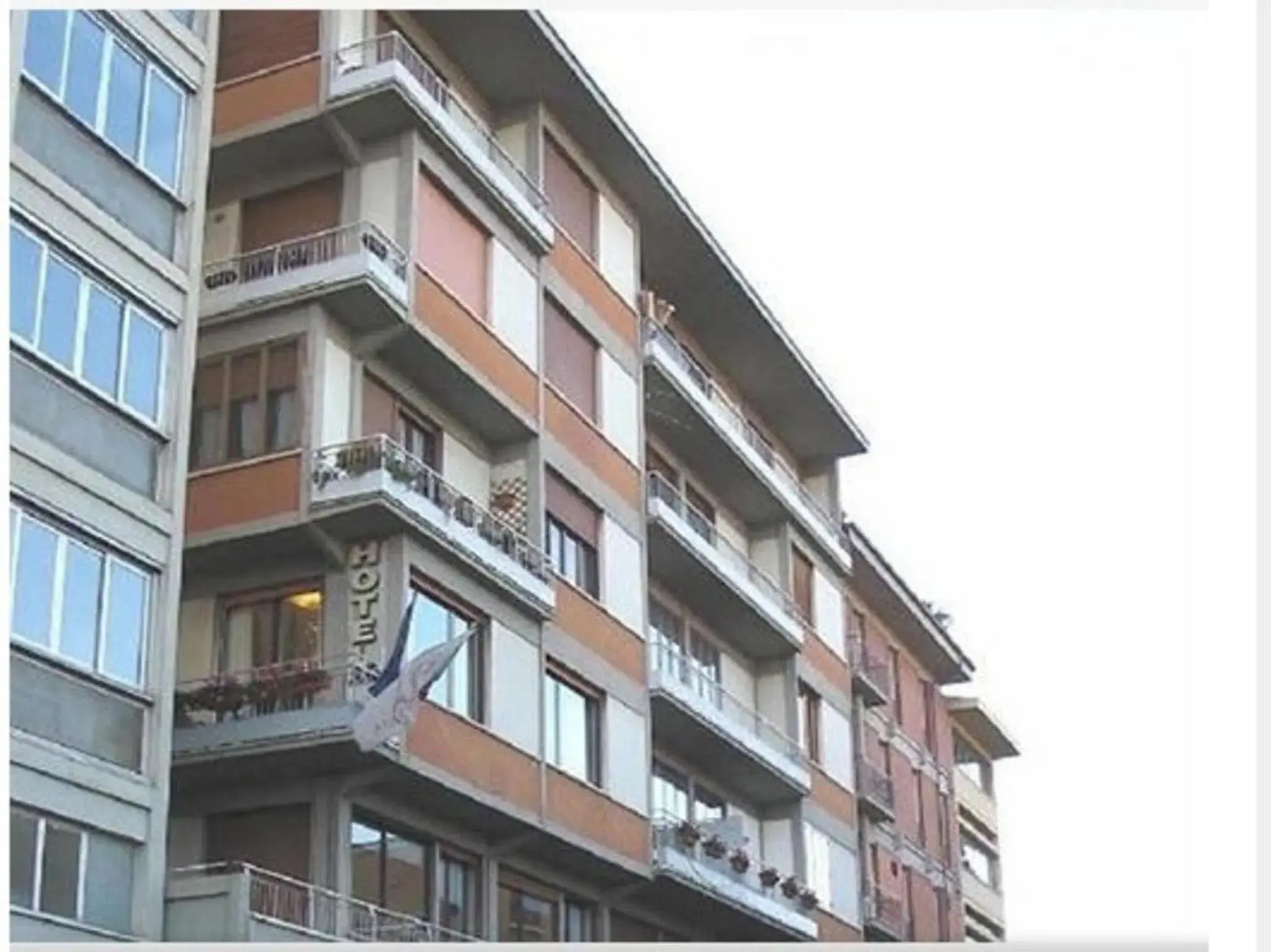 Facade/entrance in Hotel Arcadia Facade/entrance in Hotel Arcadia