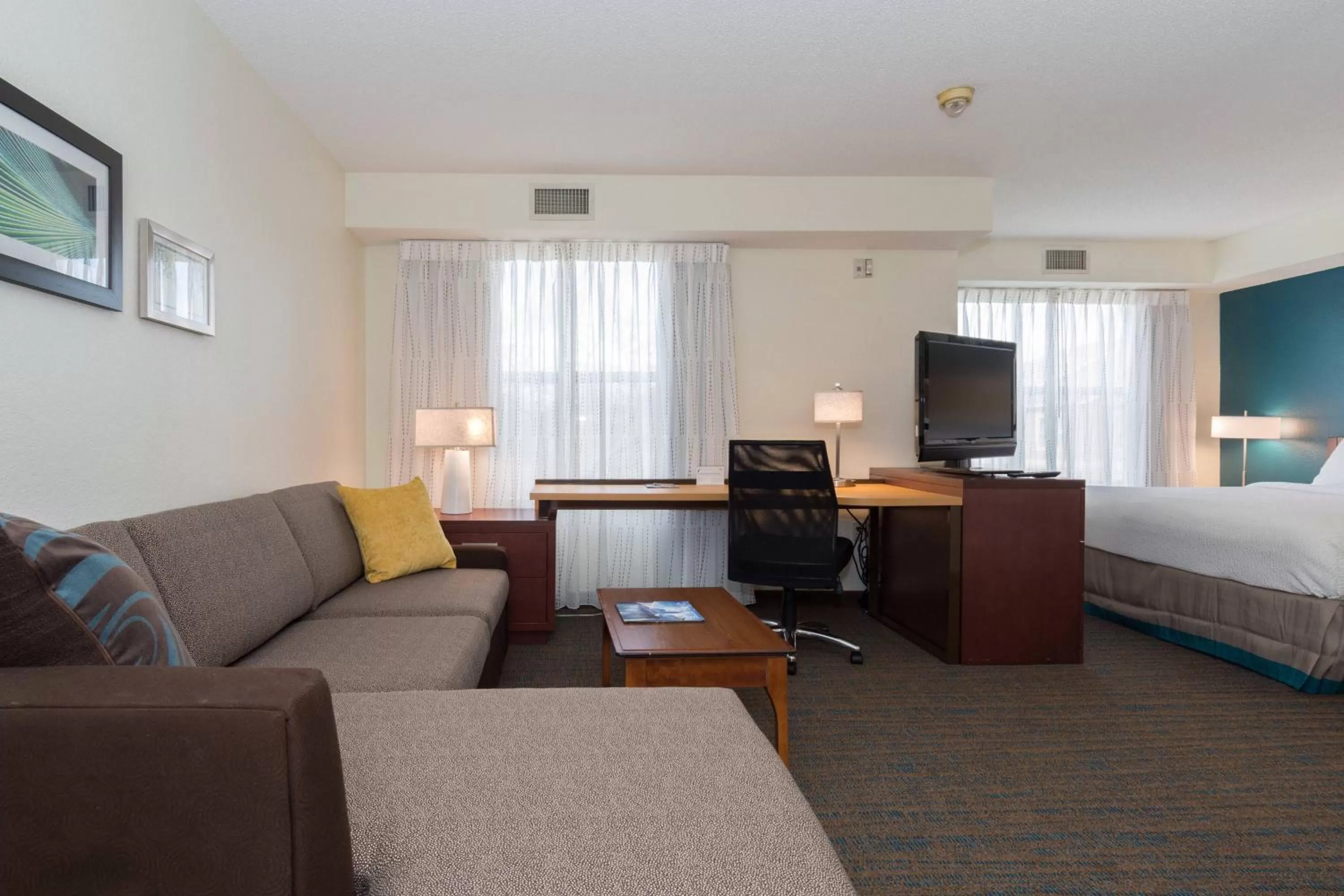 Living room, Bed in Residence Inn by Marriott Lake Norman