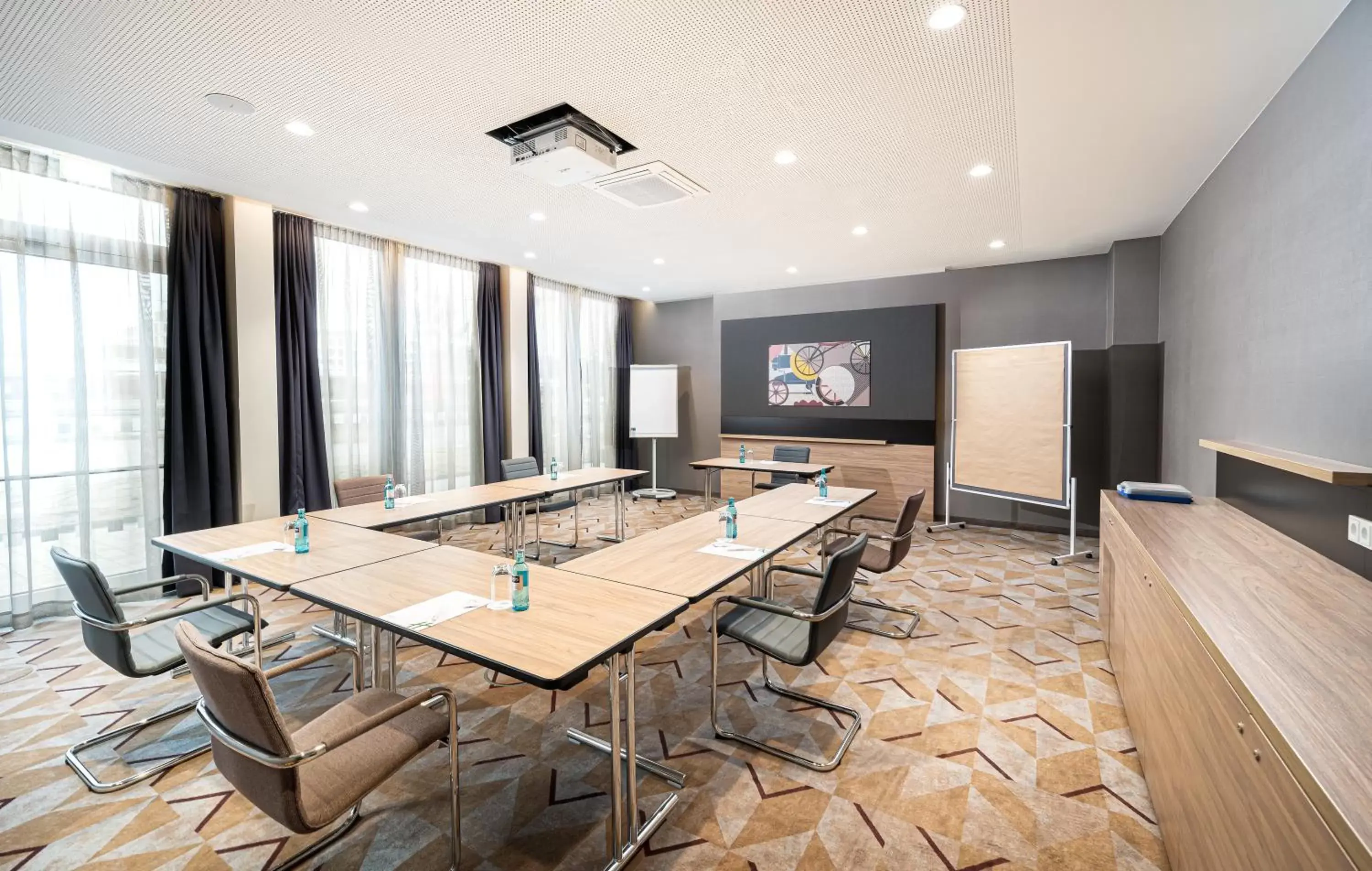 Meeting/conference room in Holiday Inn - Mannheim City - Hauptbahnhof, an IHG Hotel