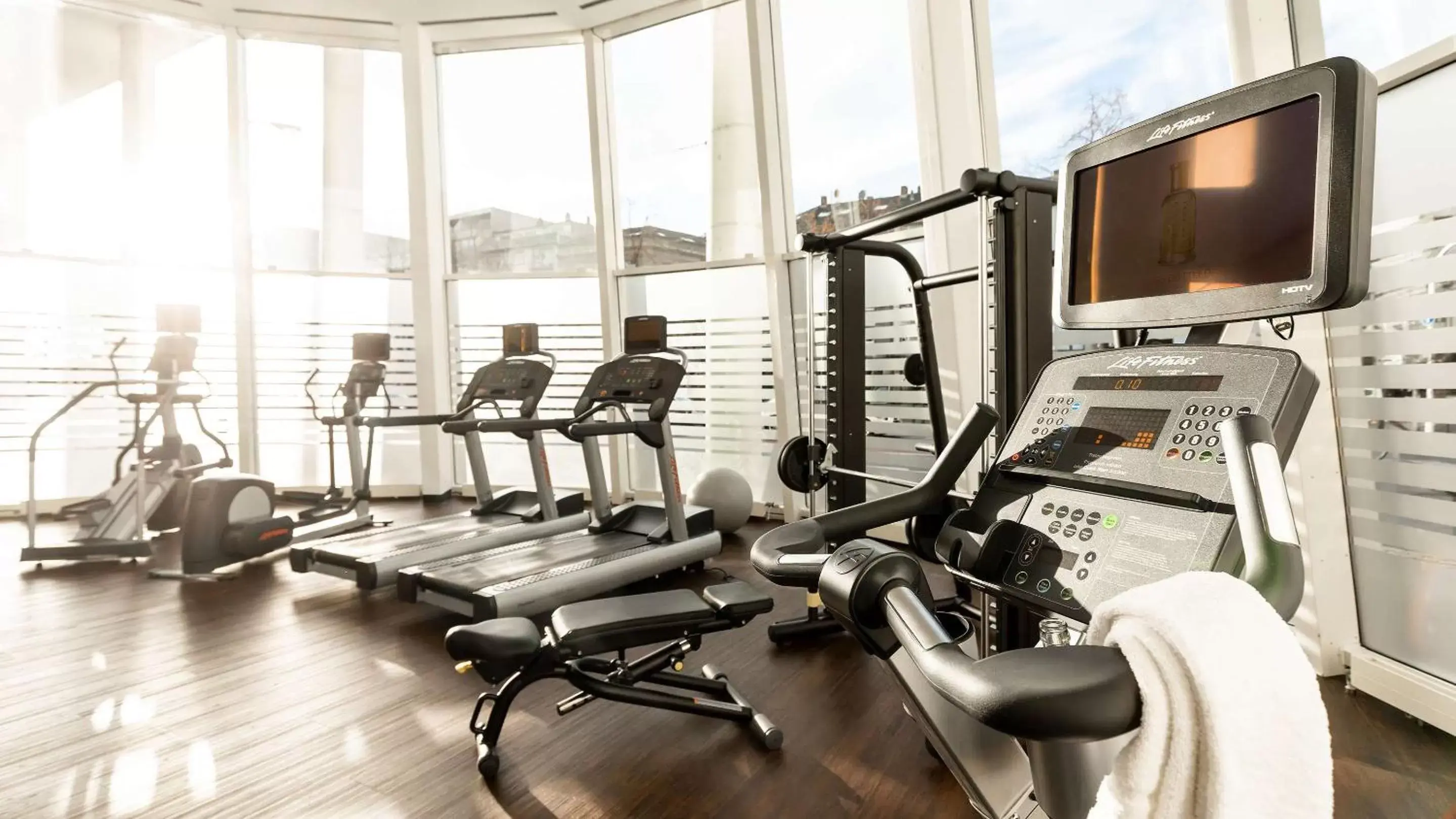 Spa and wellness centre/facilities in Dorint Kongresshotel Mannheim Spa and wellness centre/facilities in Dorint Kongresshotel Mannheim