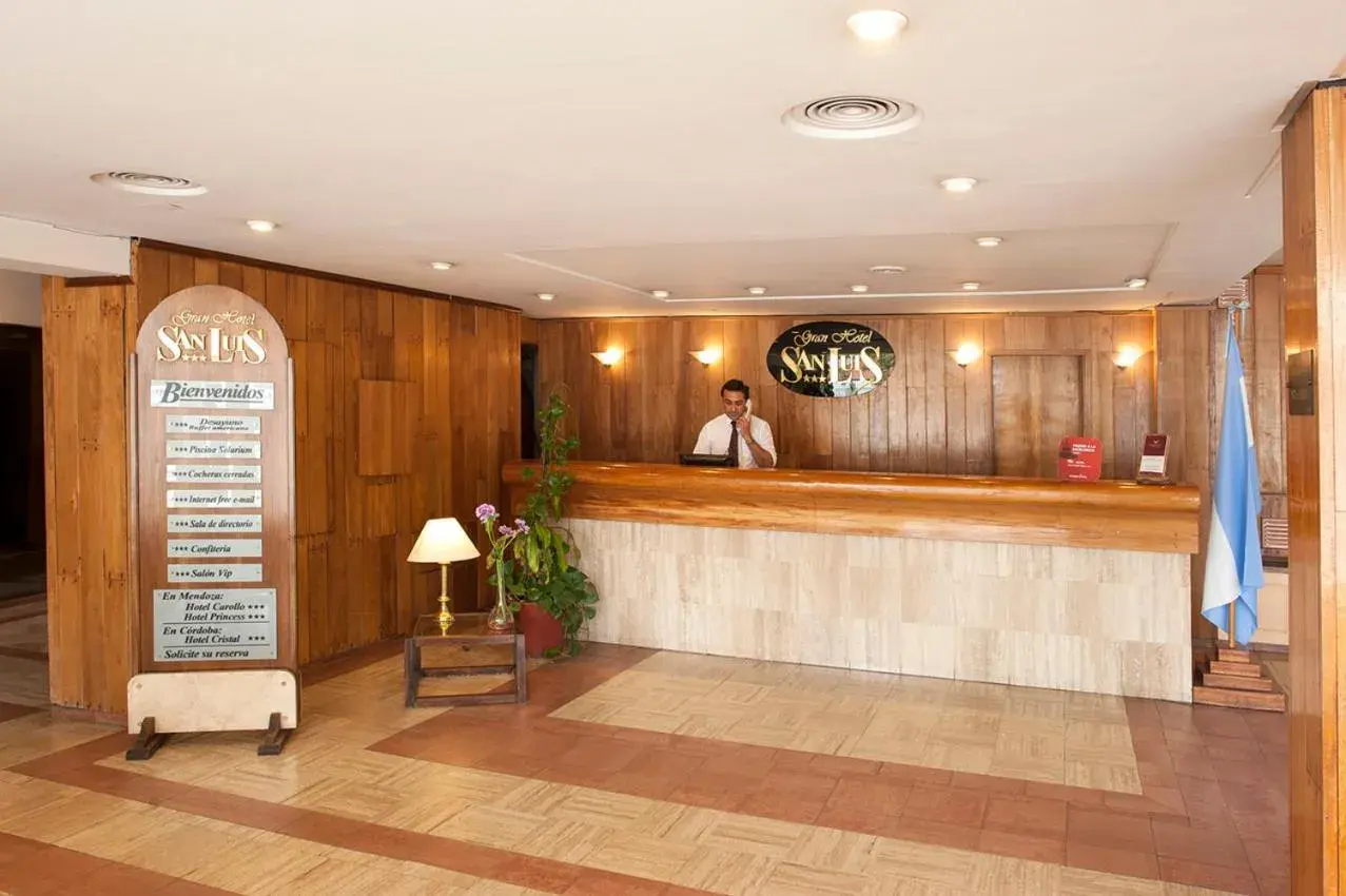 Lobby/Reception in Gran Hotel San Luis