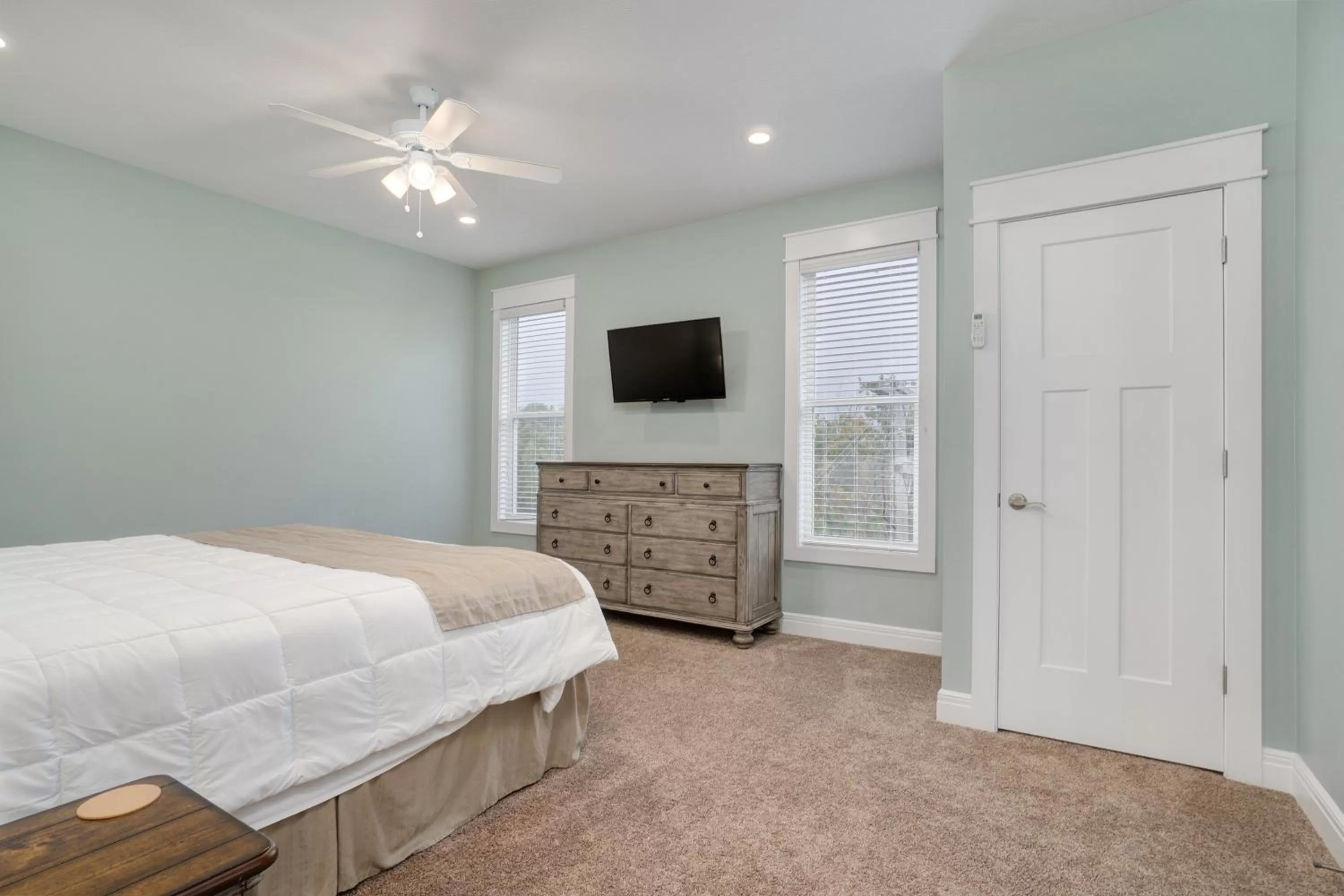 TV/Entertainment Center in Bransons Nantucket