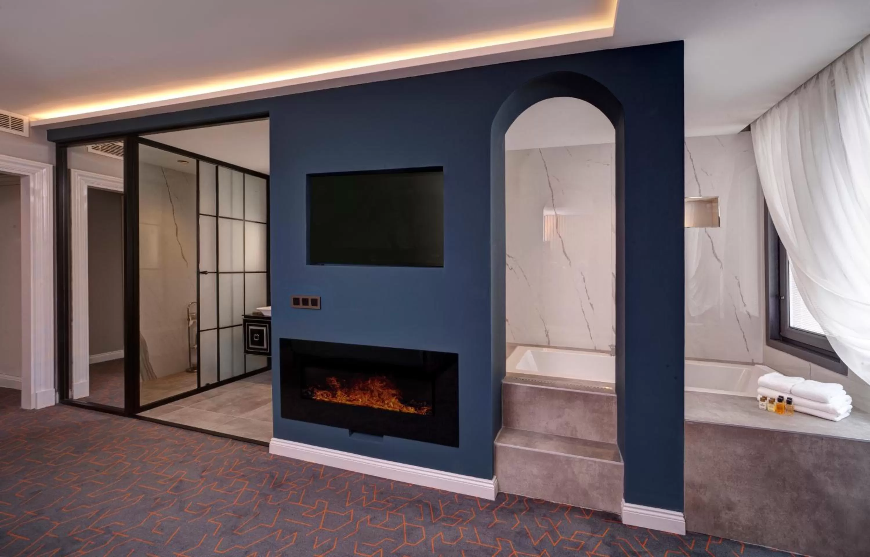 TV and multimedia in Berjer Boutique Hotel & Spa