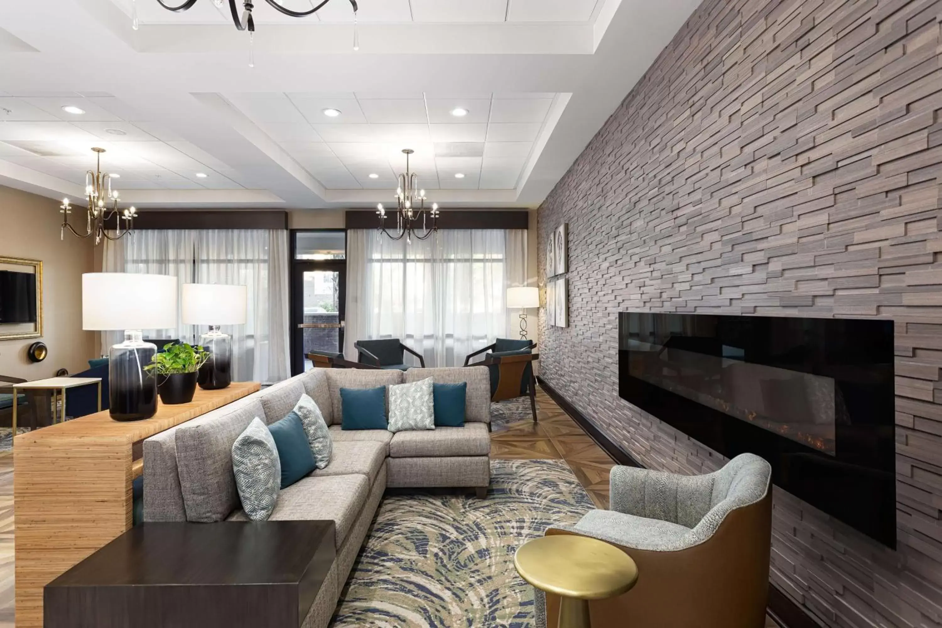 Lobby or reception, Seating Area in DoubleTree by Hilton Charleston Mount Pleasant