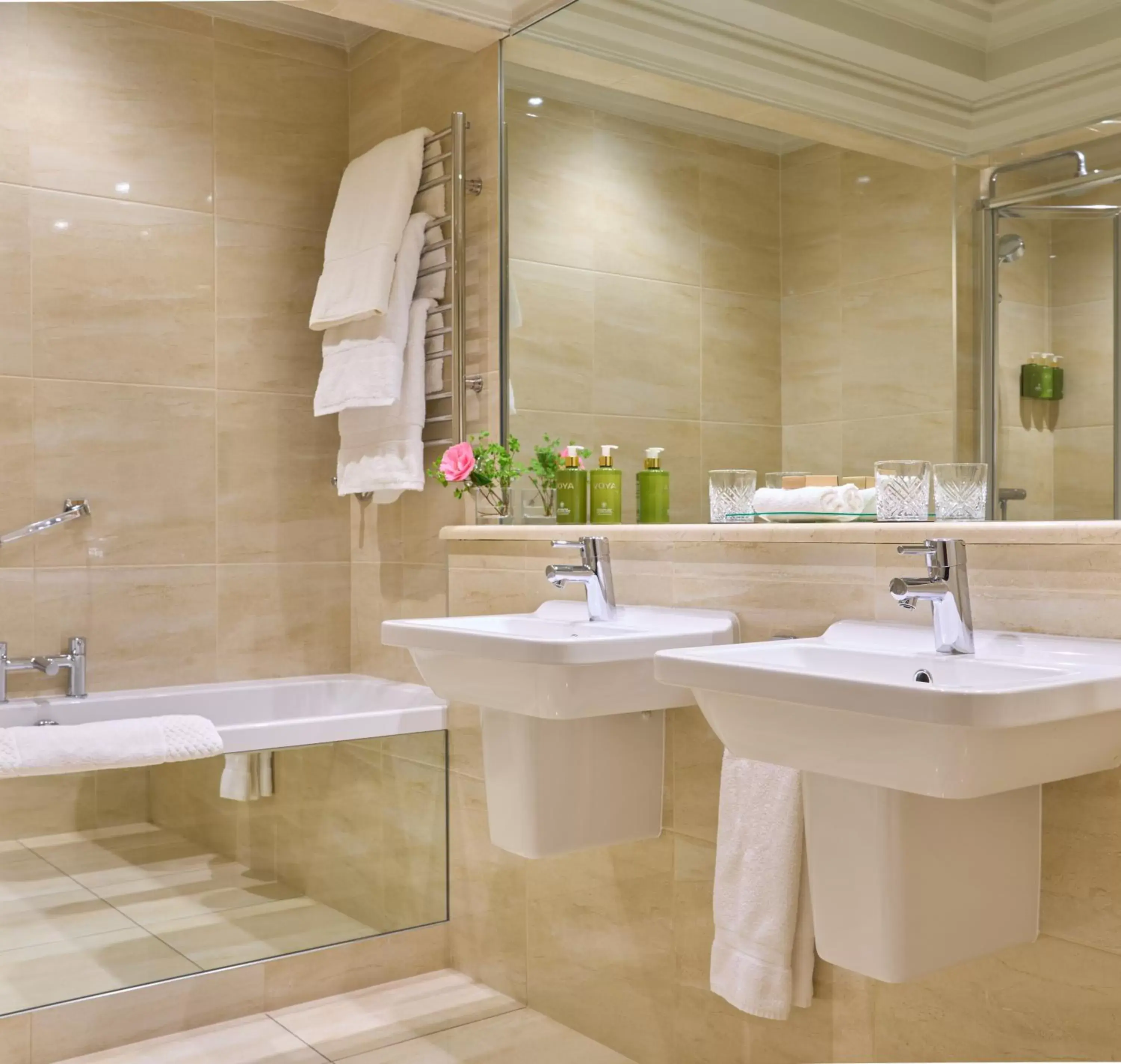 Shower, Bathroom in The Killarney Park