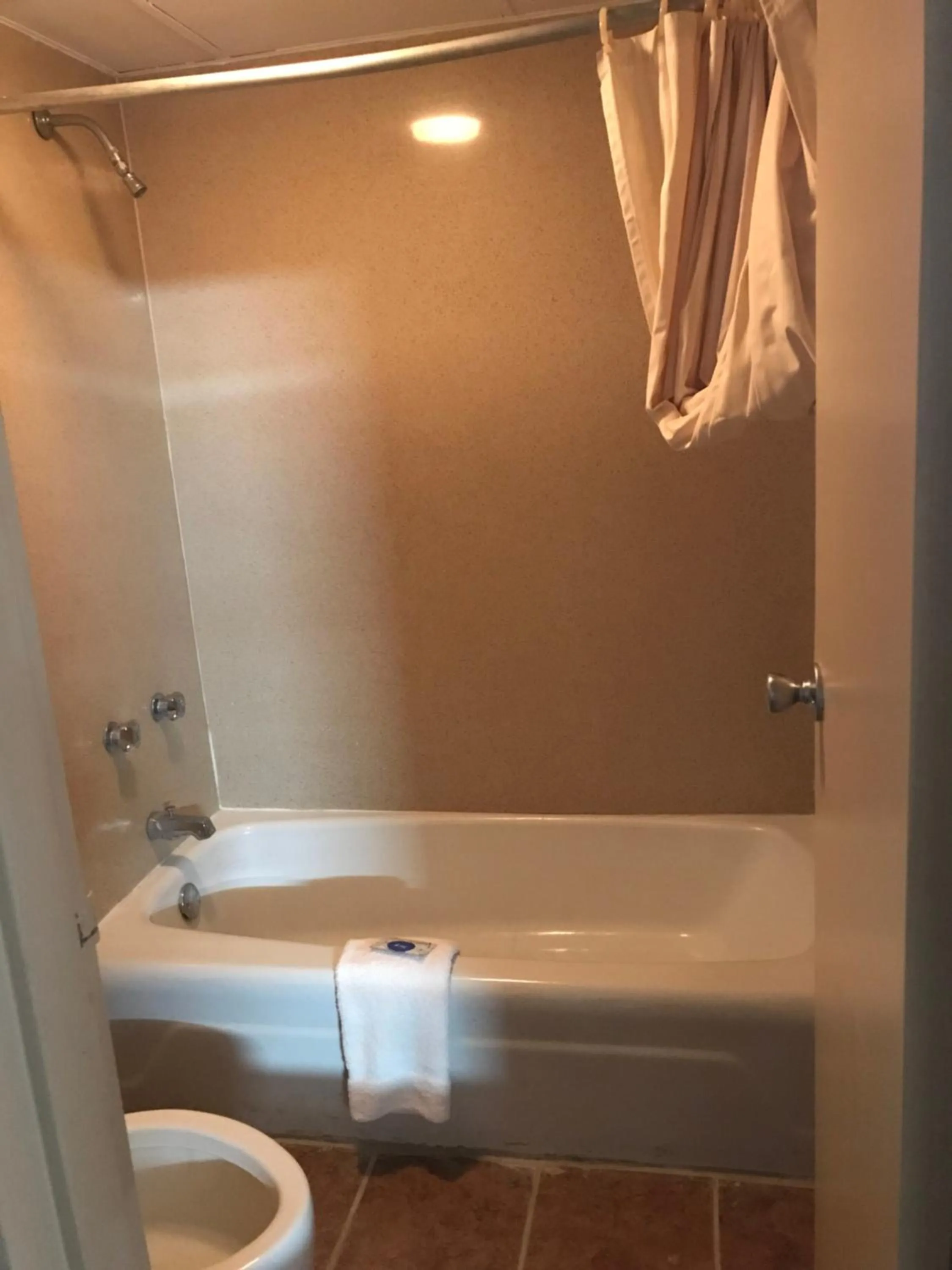 Bathroom in Express Inn