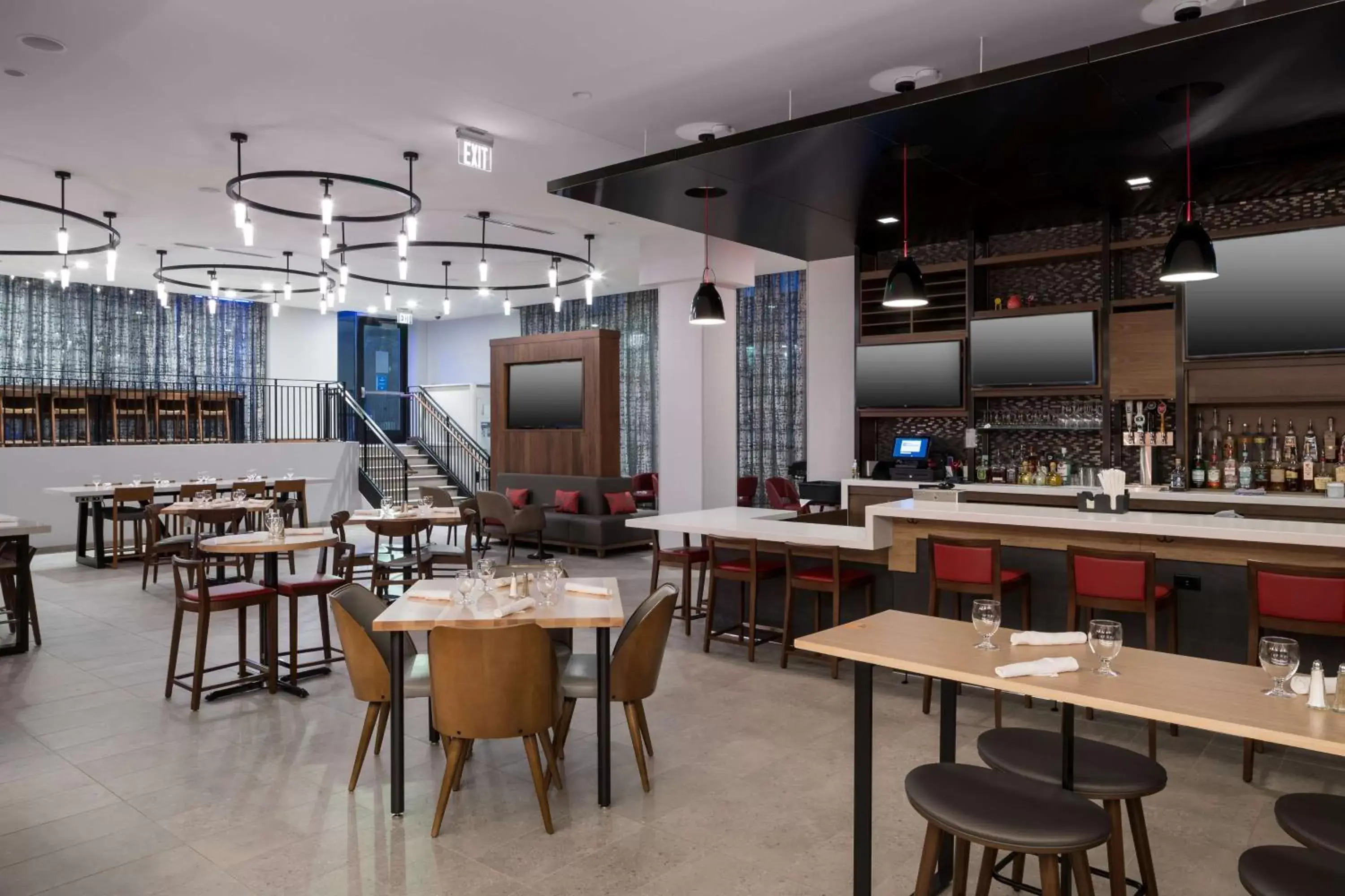 Restaurant/places to eat in Hilton Garden Inn Madison Downtown, WI Restaurant/places to eat in Hilton Garden Inn Madison Downtown, WI