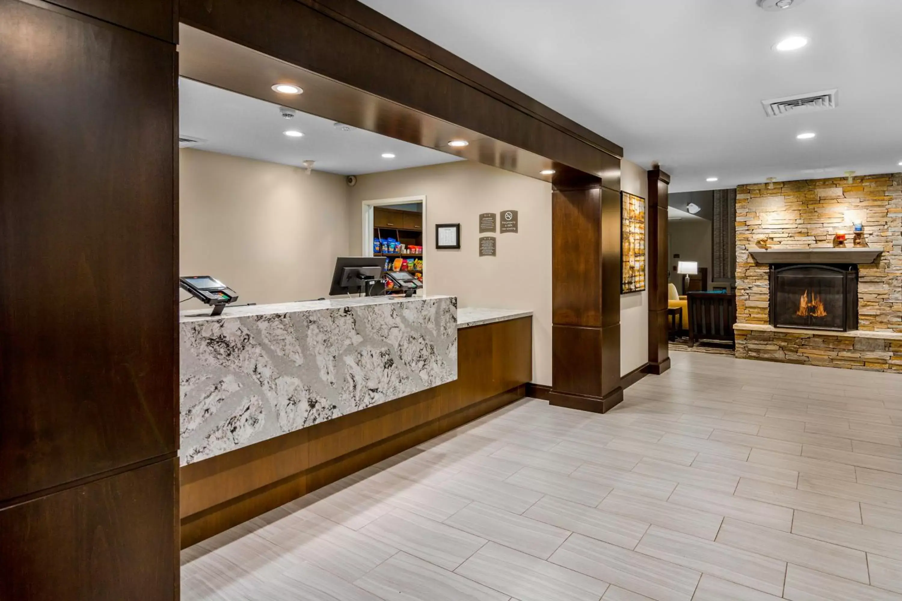 Property building, Lobby/Reception in Staybridge Suites - Gilbert - East Mesa, an IHG Hotel