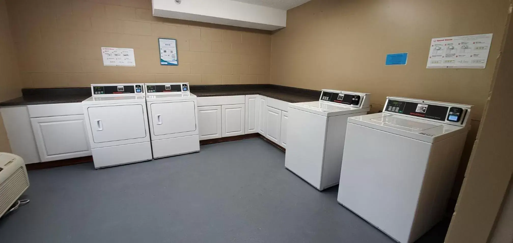 laundry, Kitchen/Kitchenette in The Paragon of Golden Isles