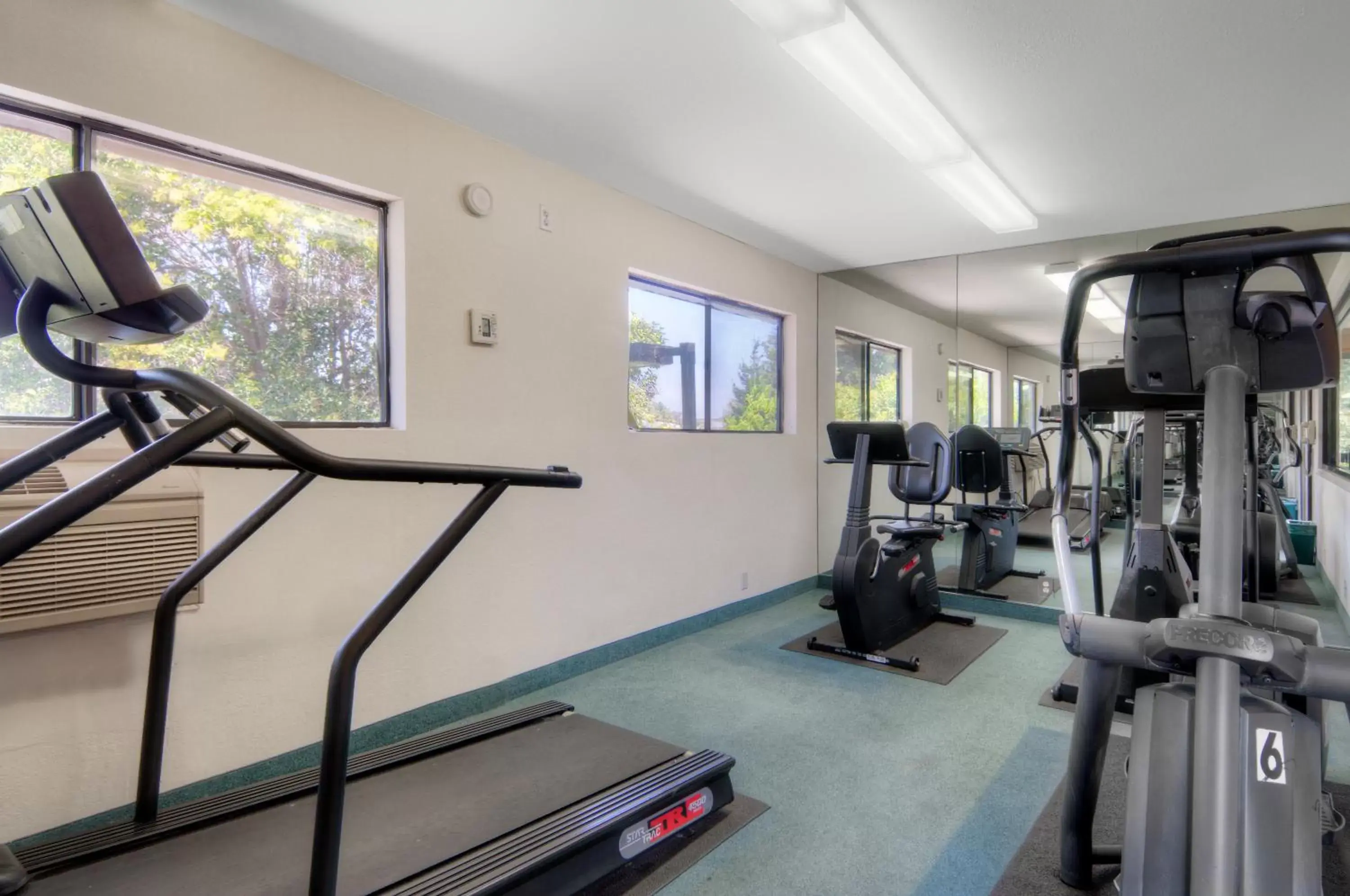 Fitness centre/facilities, Fitness Center/Facilities in County Inn