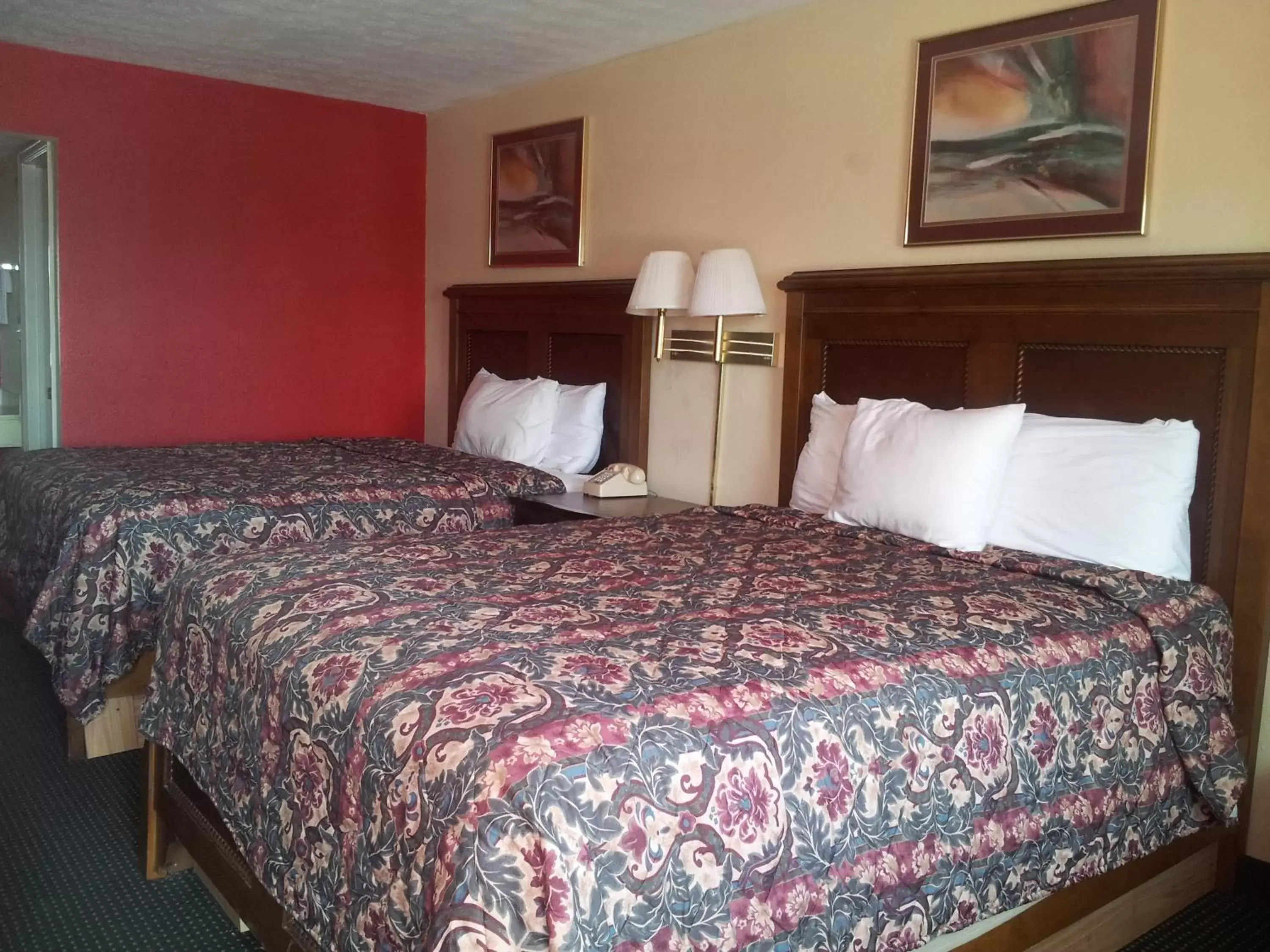 Bed in Garden Inn and Extended Stay Bed in Garden Inn and Extended Stay