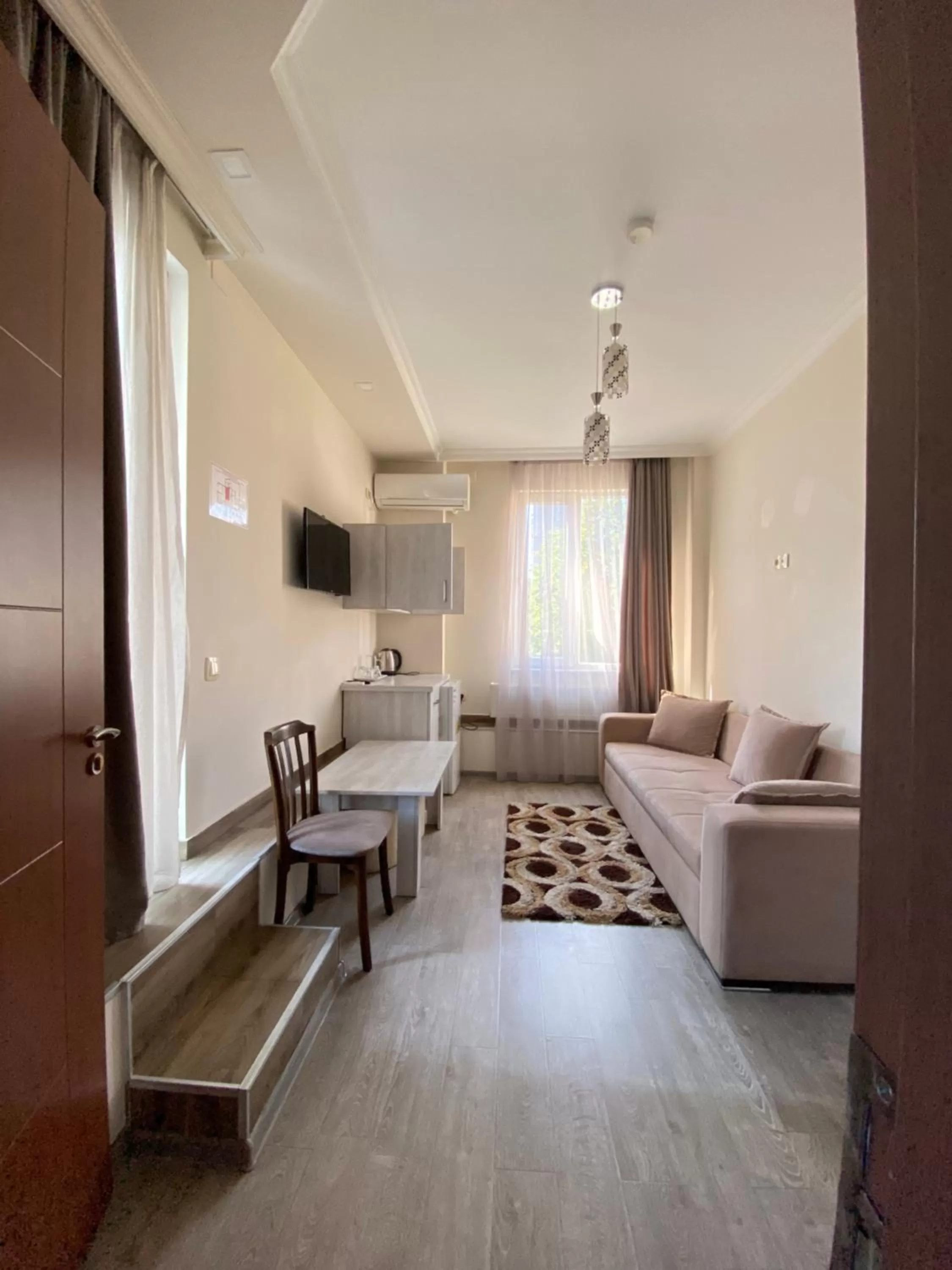 Seating Area in Hotel Garanti