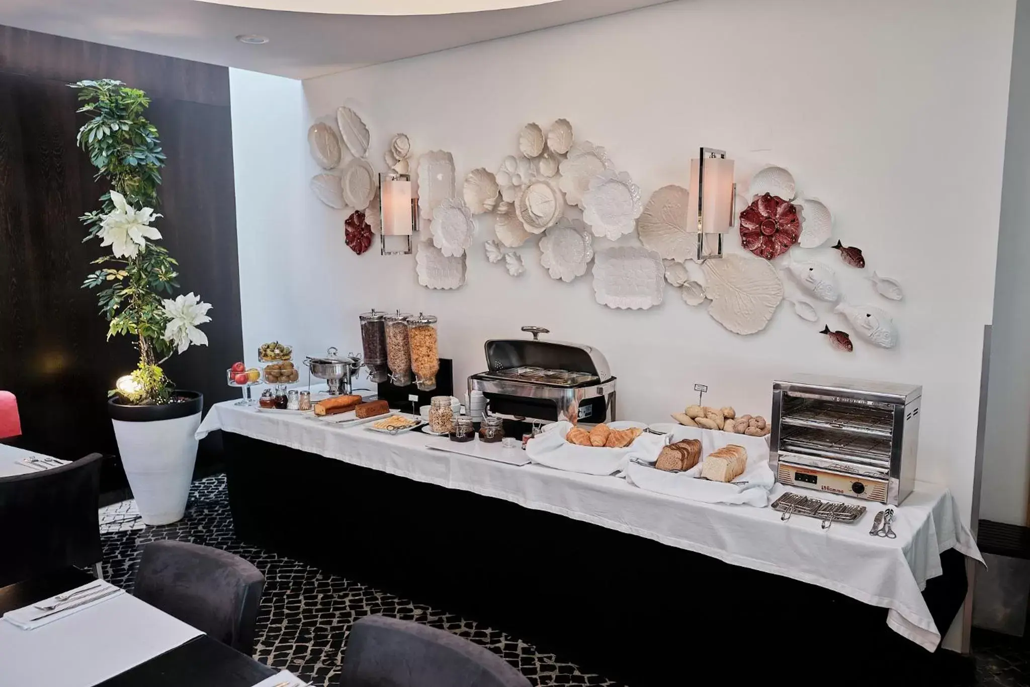 Food in Hotel Praia Marina by RIDAN Hotels