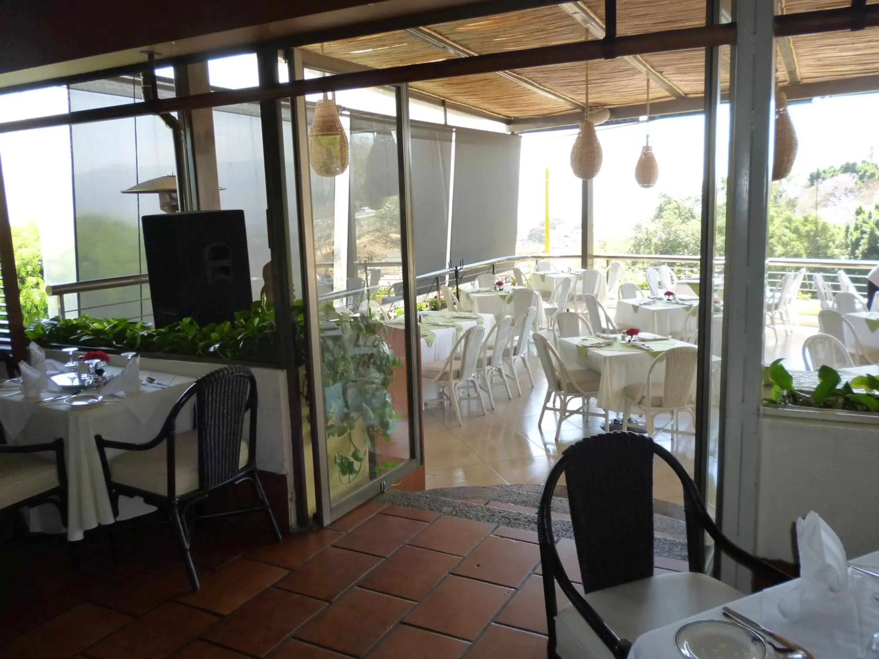 Balcony/Terrace, Restaurant/Places to Eat in Hotel Fortin Plaza