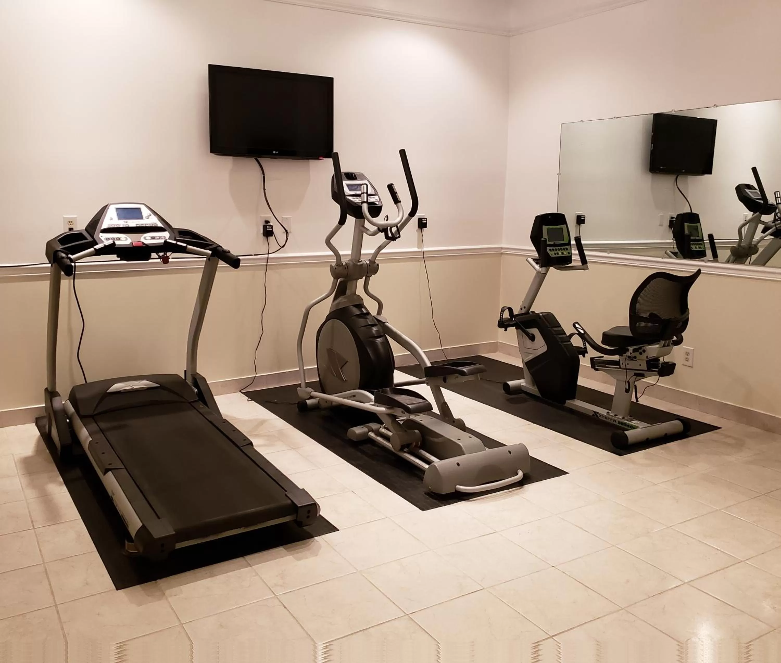 Fitness centre/facilities in Mizpah Hotel