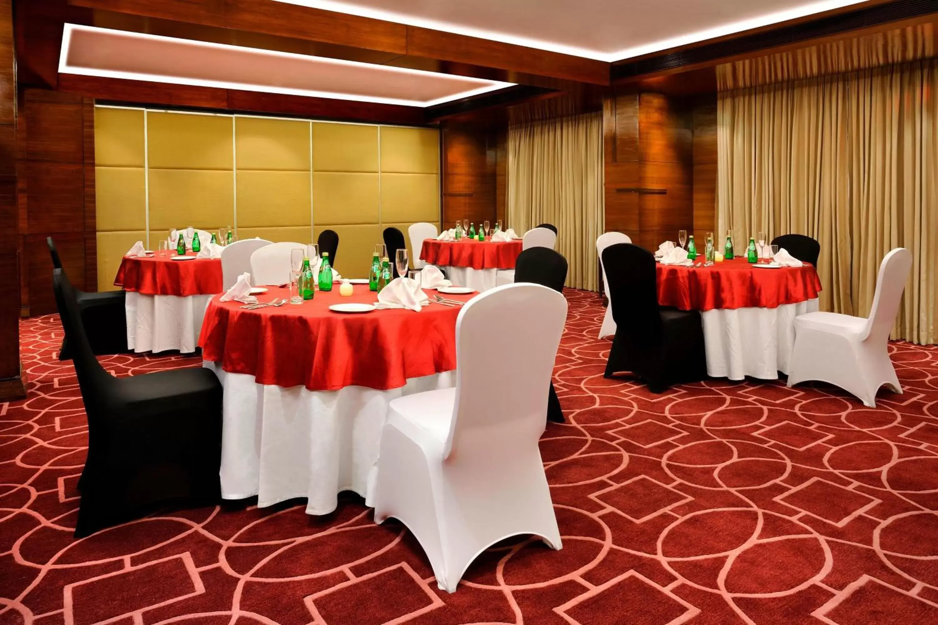 Meeting/conference room, Banquet Facilities in Four Points by Sheraton Ahmedabad