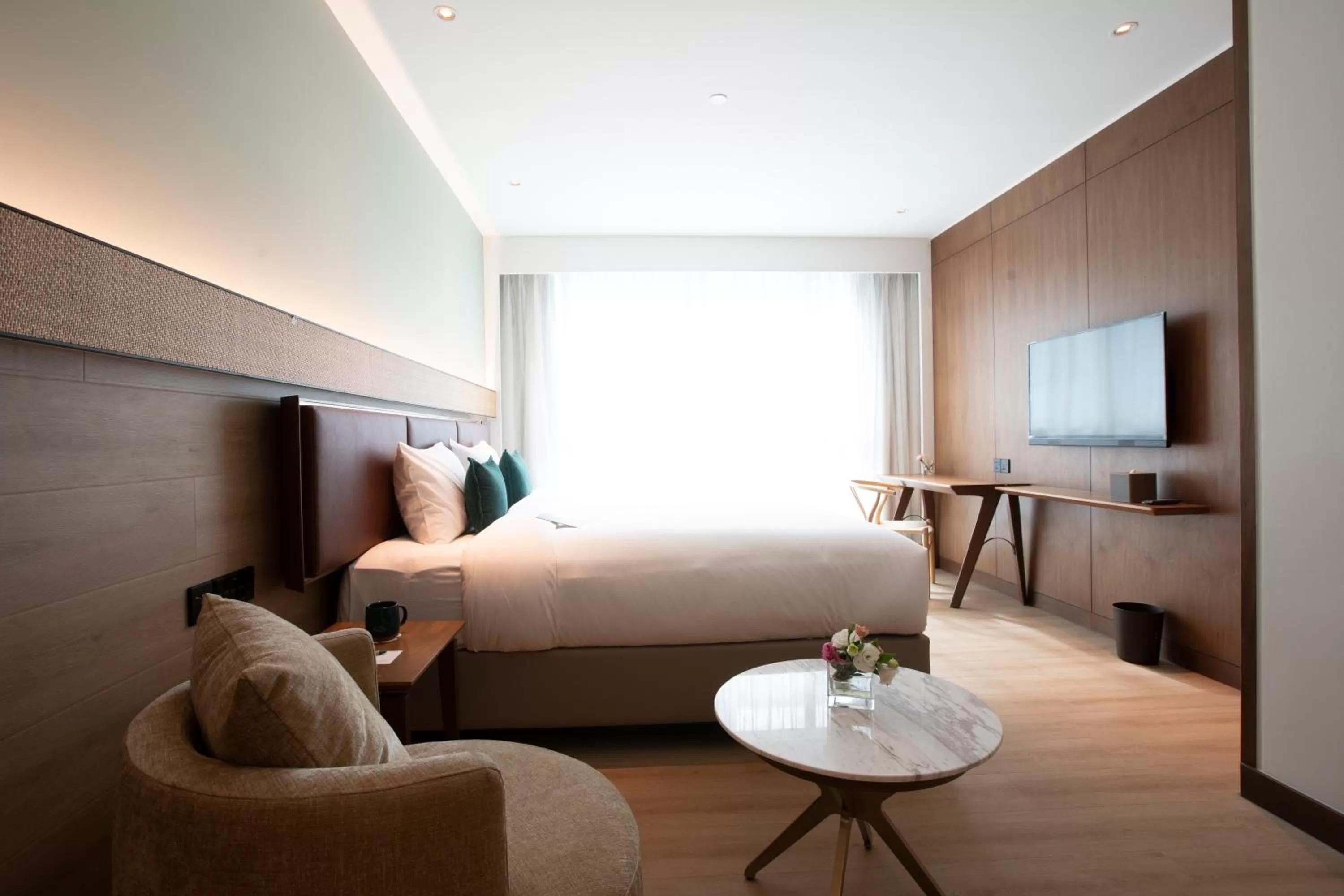 Bed in The LUMA Hotel, a Member of Design Hotels