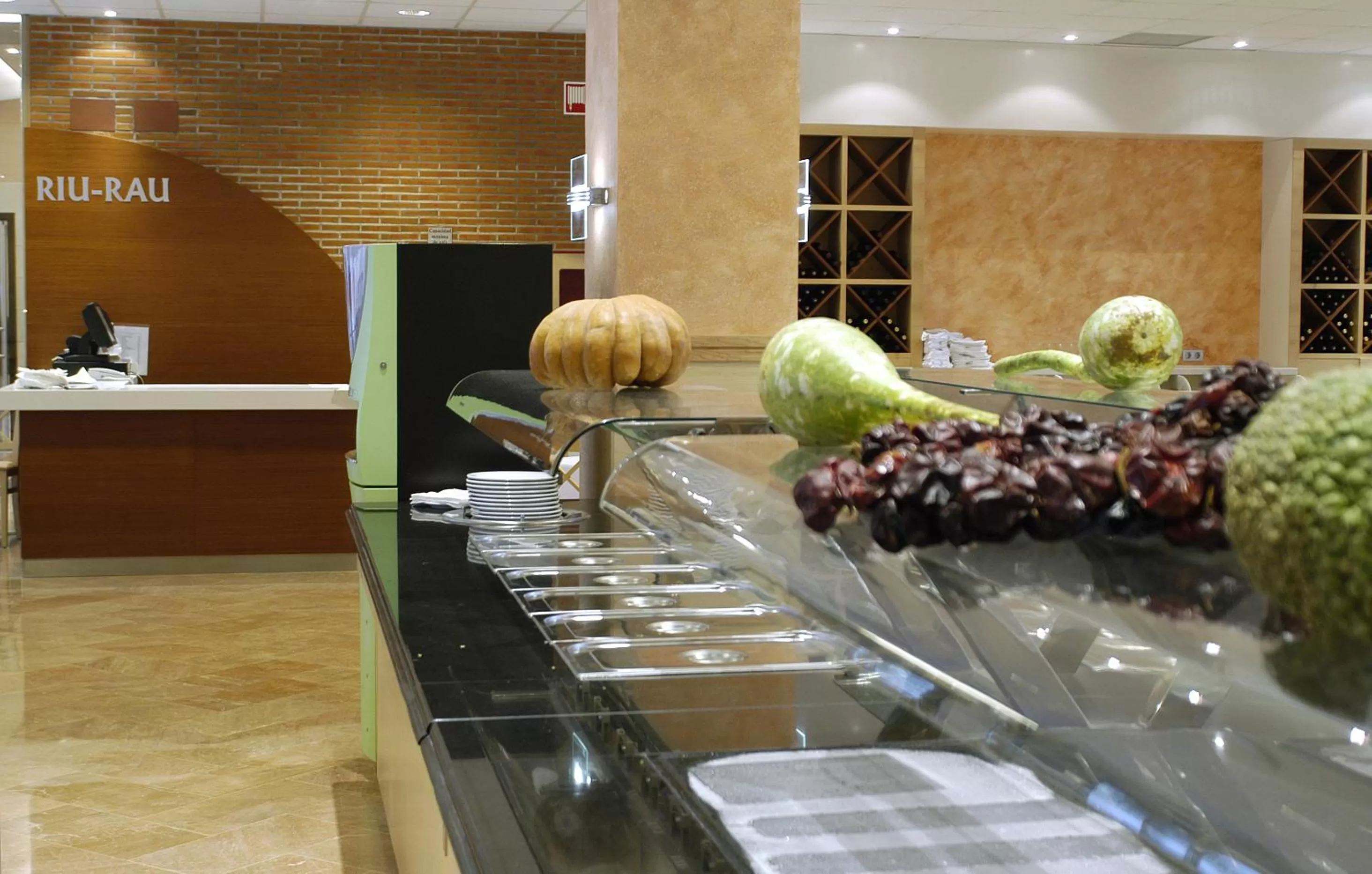 Restaurant/places to eat in Hotel Mediterraneo