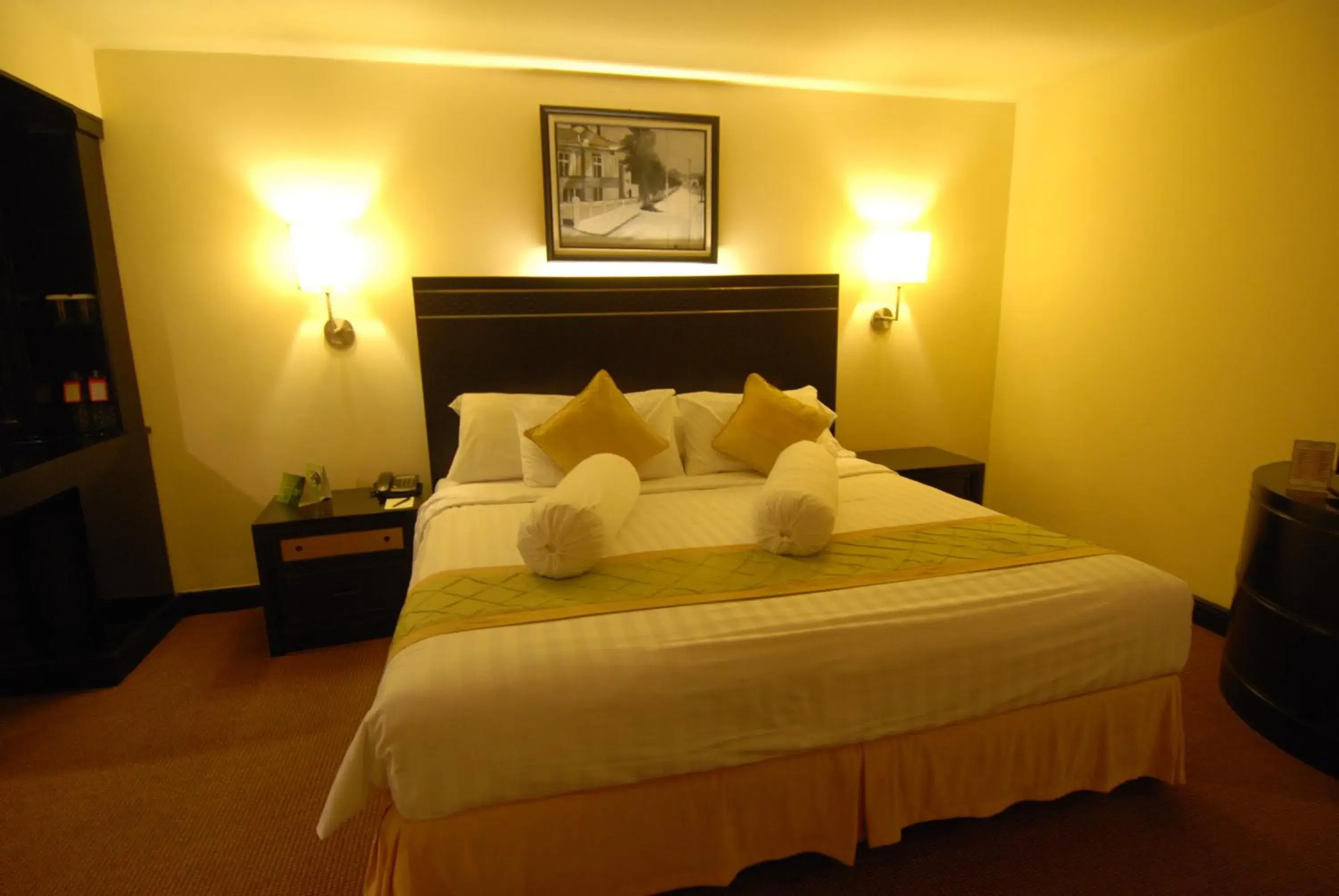 Bedroom, Bed in Grand Hotel Preanger